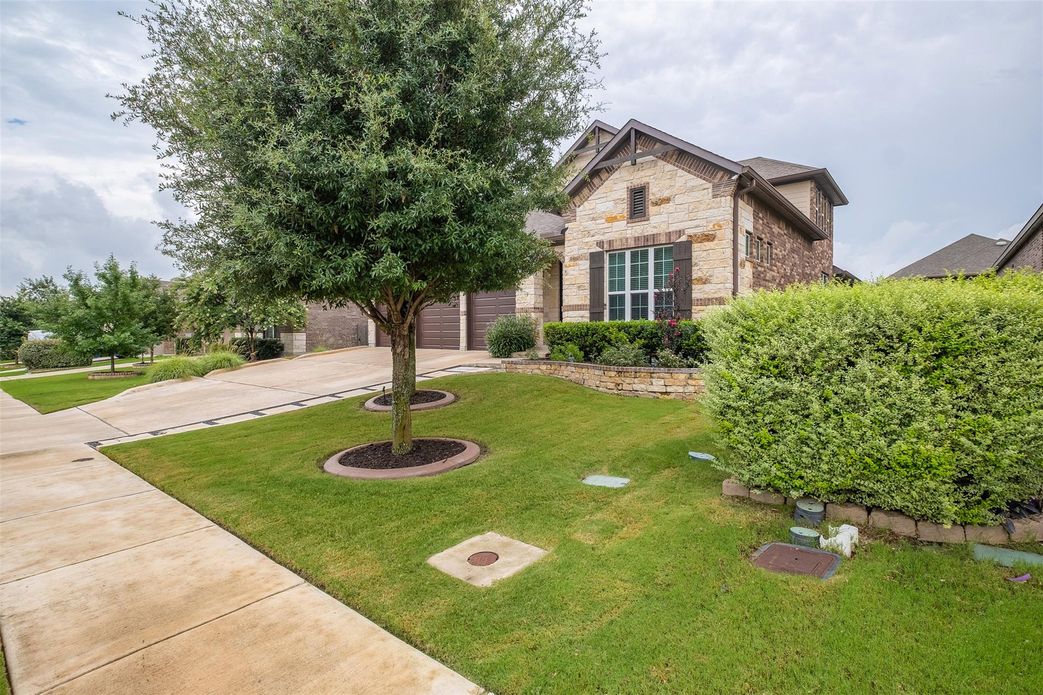 6708 Leonardo Dr, Round Rock, TX 78665