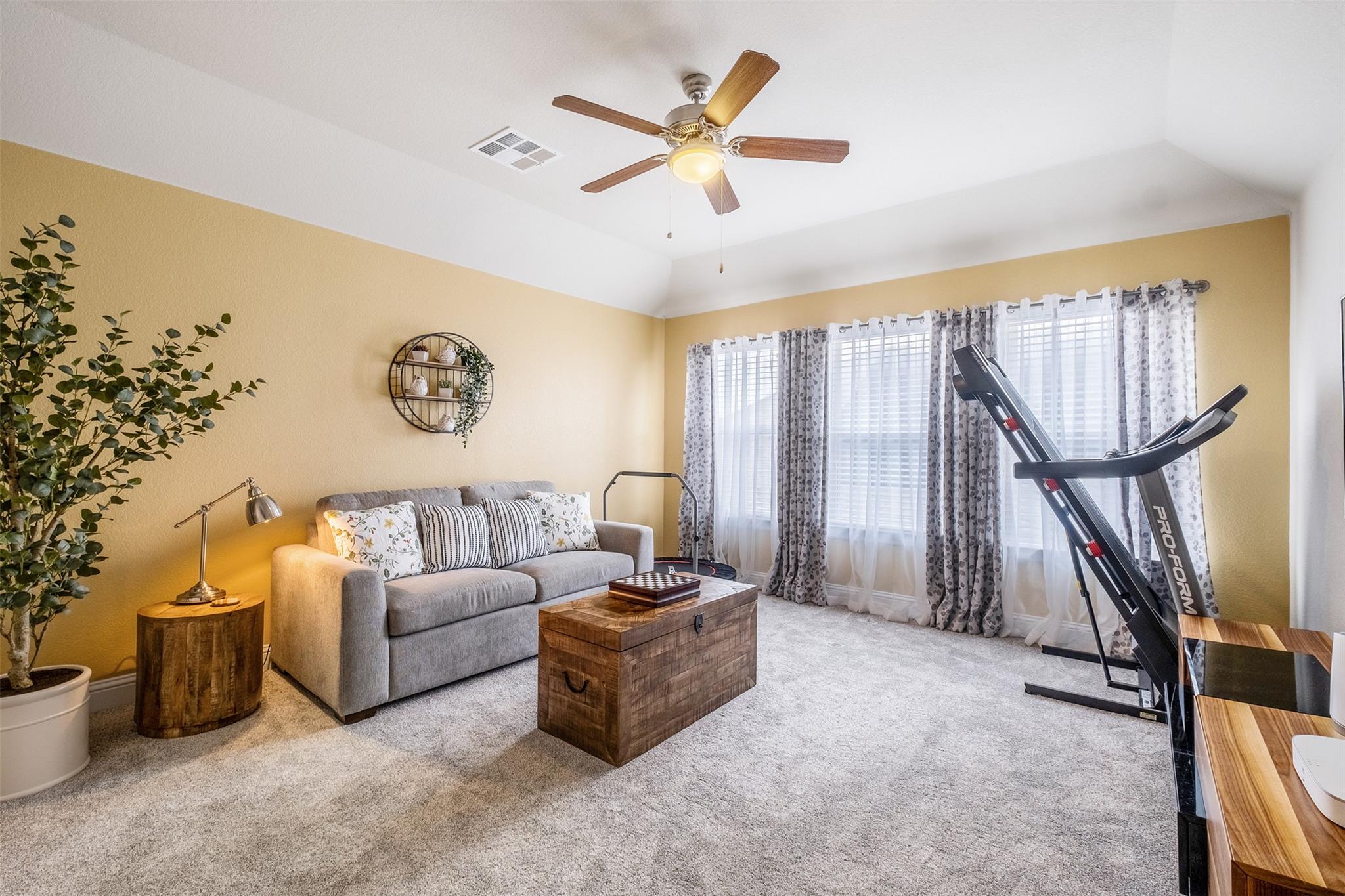 6708 Leonardo Dr, Round Rock, TX 78665