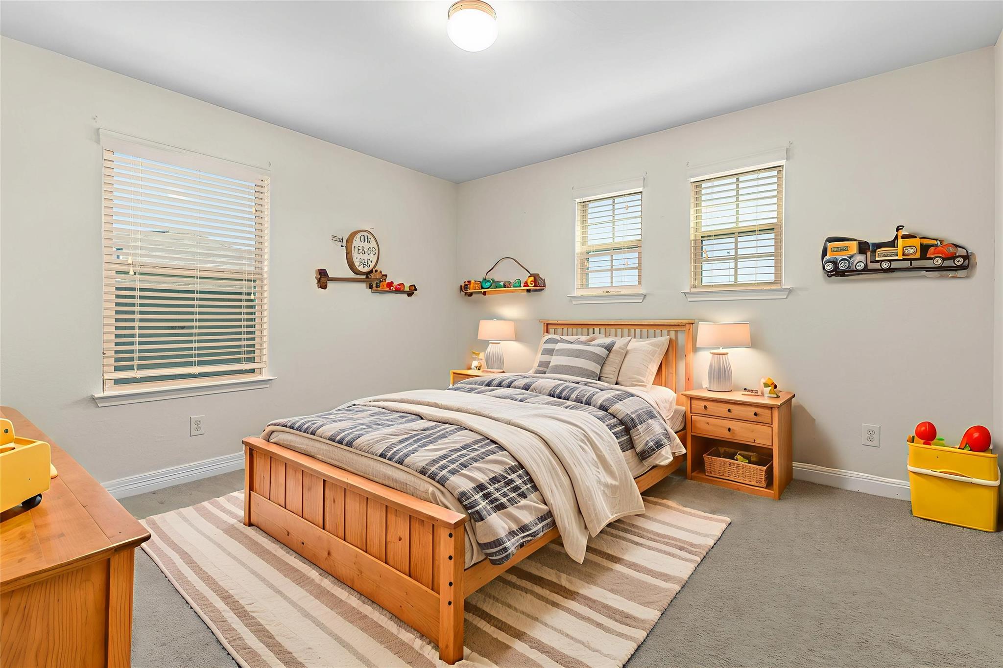 609 Community Dr, New Braunfels, TX 78132