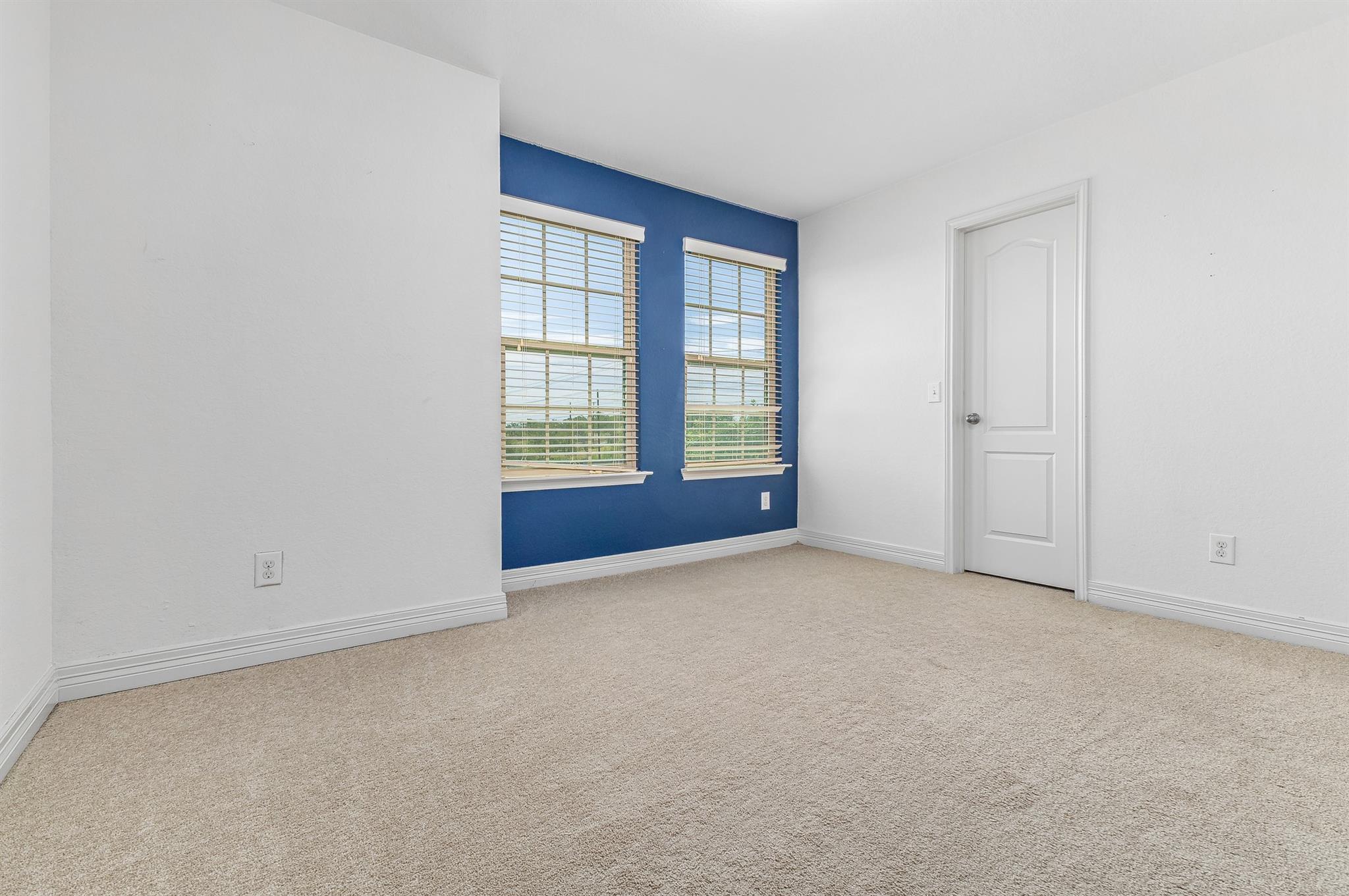 609 Community Dr, New Braunfels, TX 78132