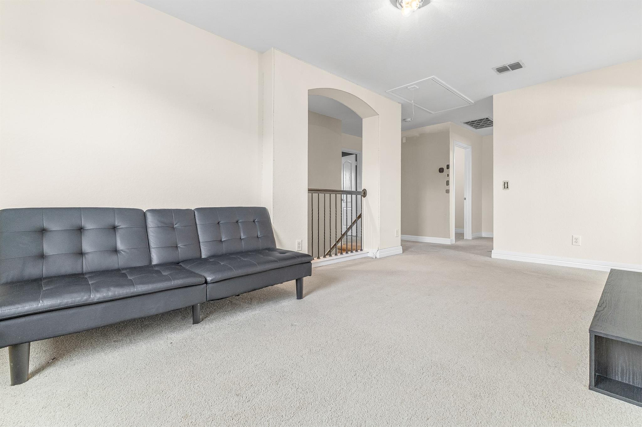 609 Community Dr, New Braunfels, TX 78132