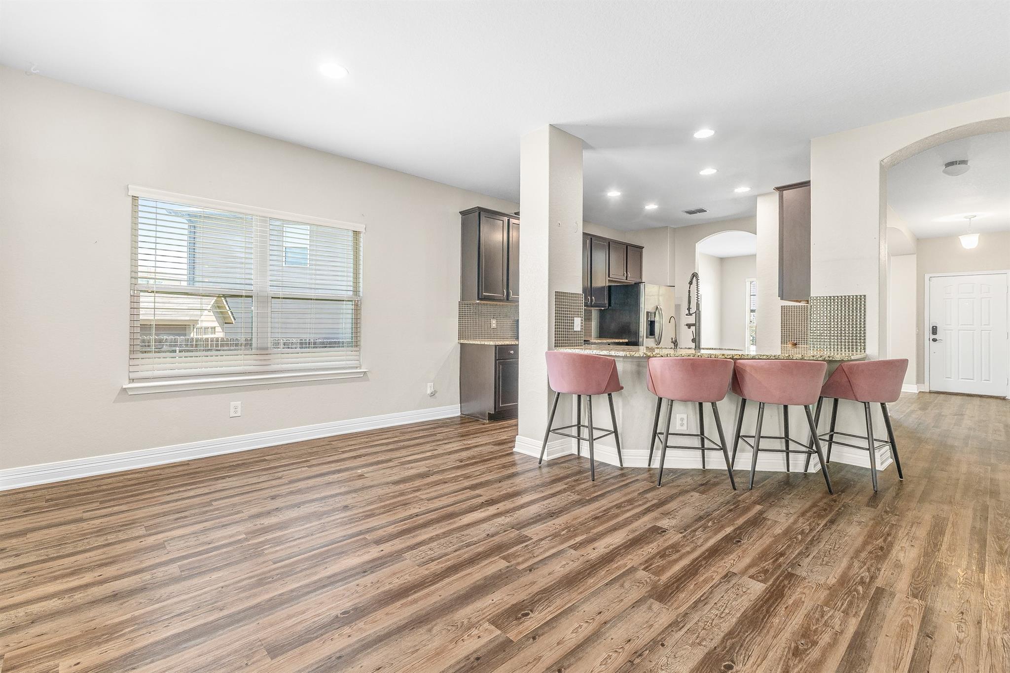 609 Community Dr, New Braunfels, TX 78132