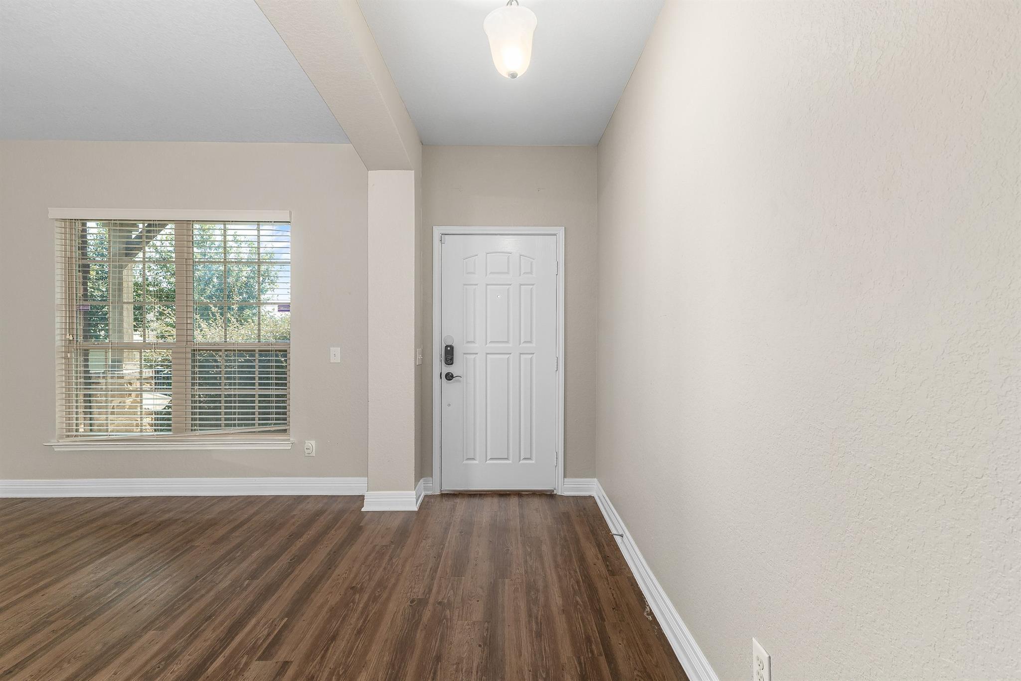 609 Community Dr, New Braunfels, TX 78132