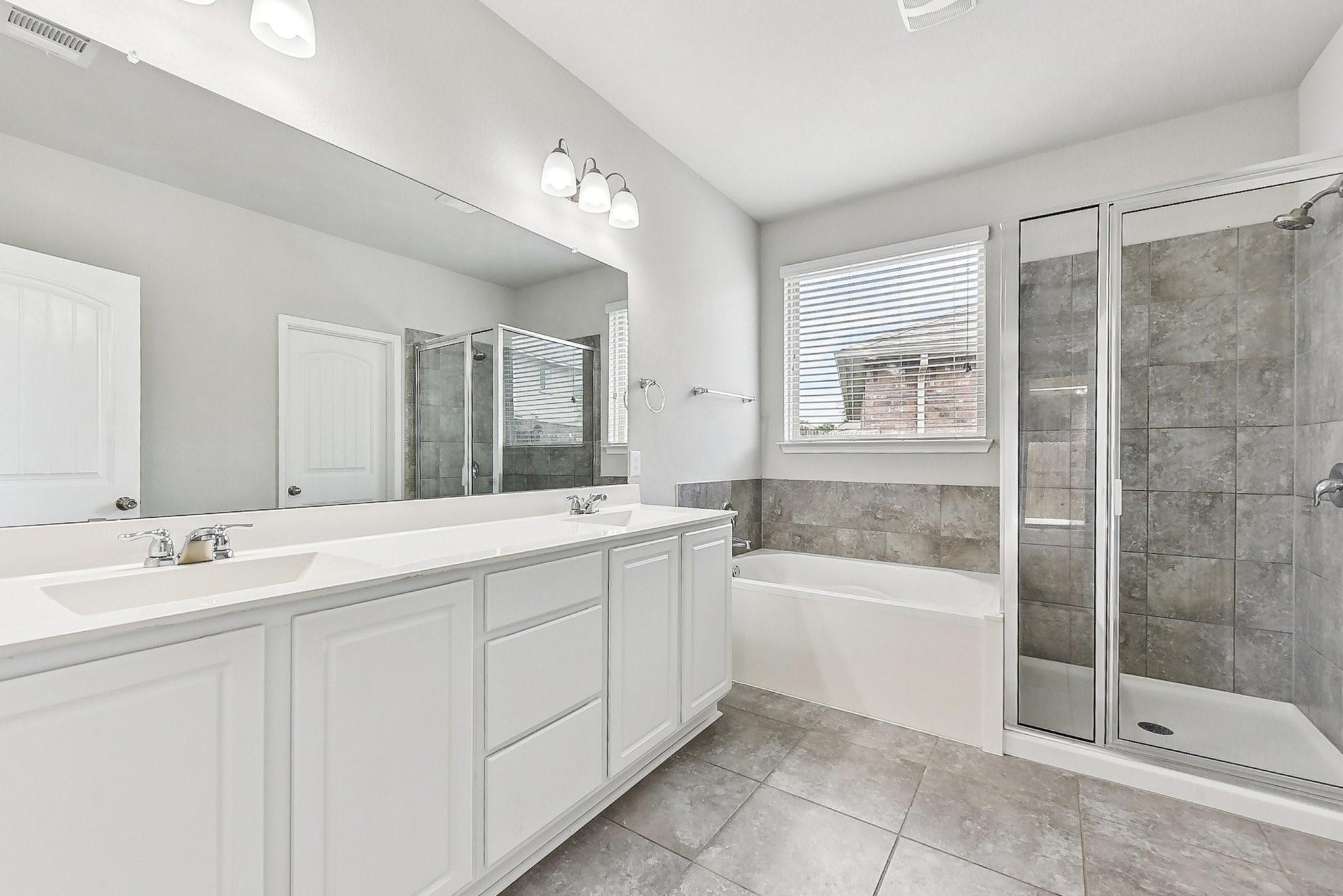 513 Heinatz Flat Ln, Leander, TX 78641