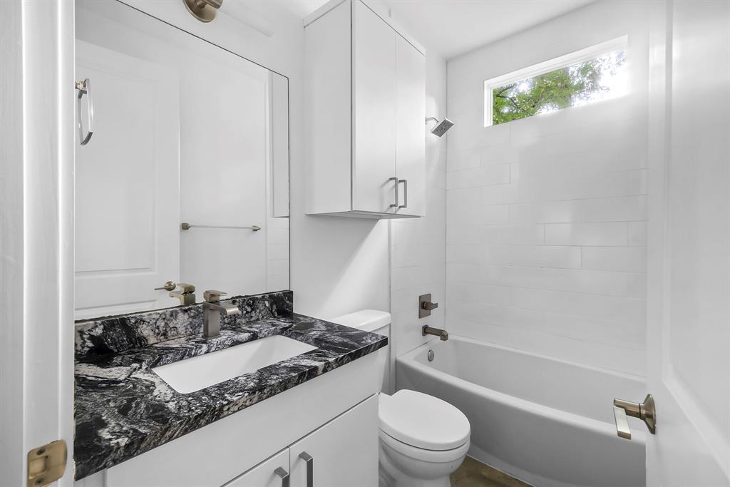 1314 E Delano St, Austin, TX 78721