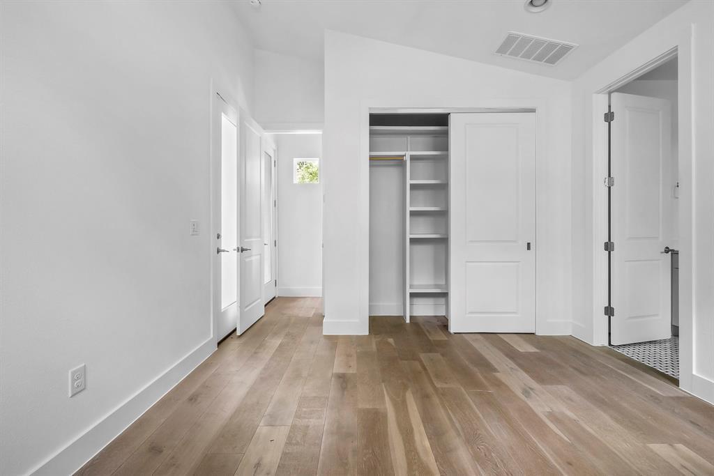 1314 E Delano St, Austin, TX 78721