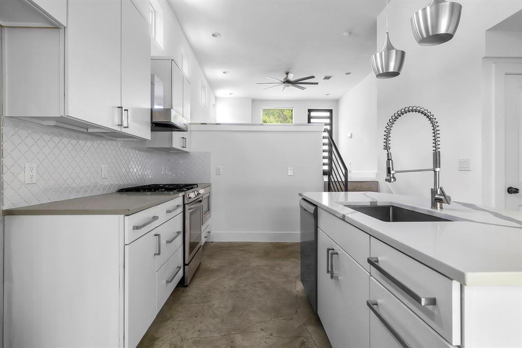 1314 E Delano St, Austin, TX 78721