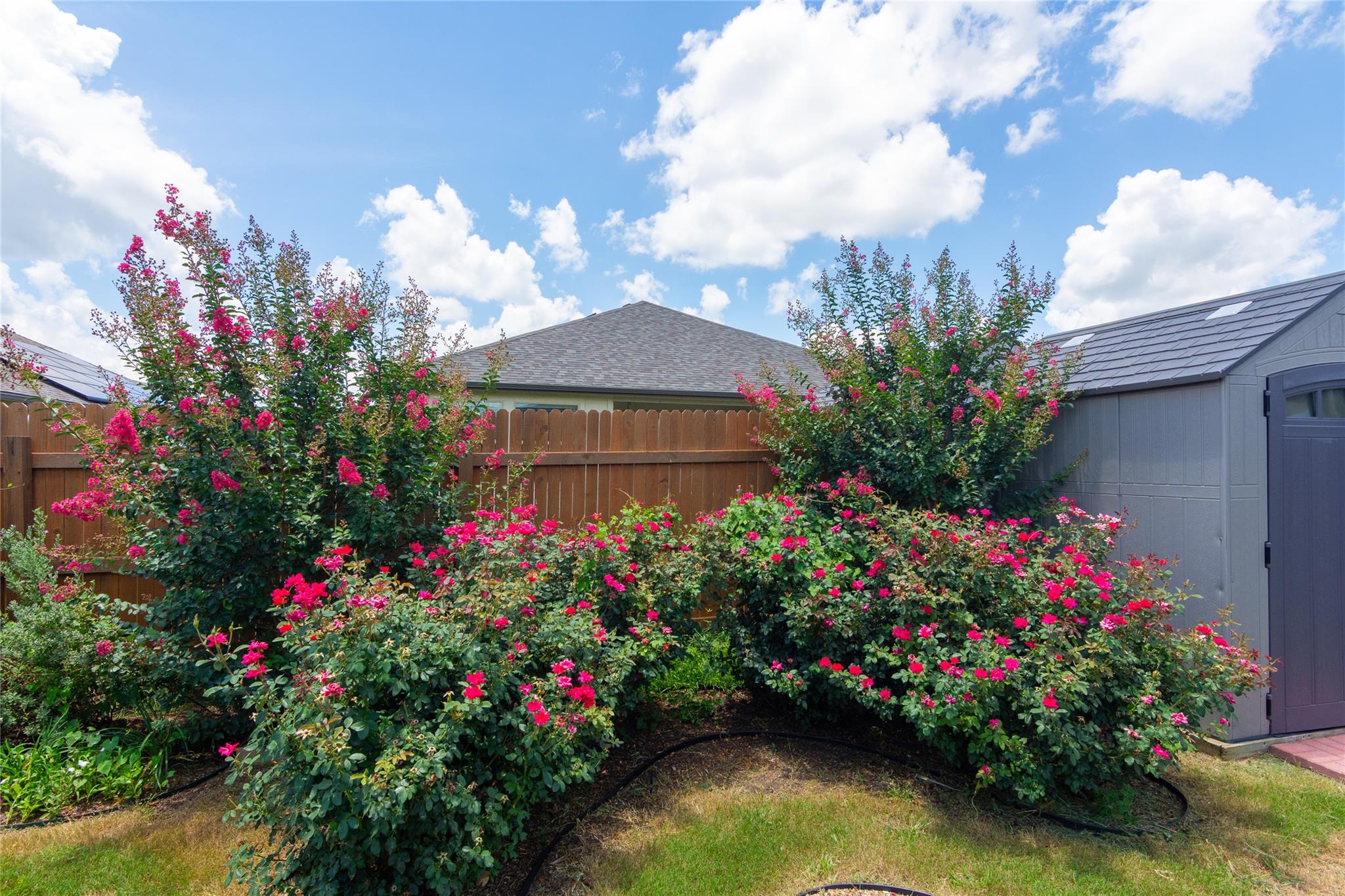 232 Reagor Dr, Taylor, TX 76574