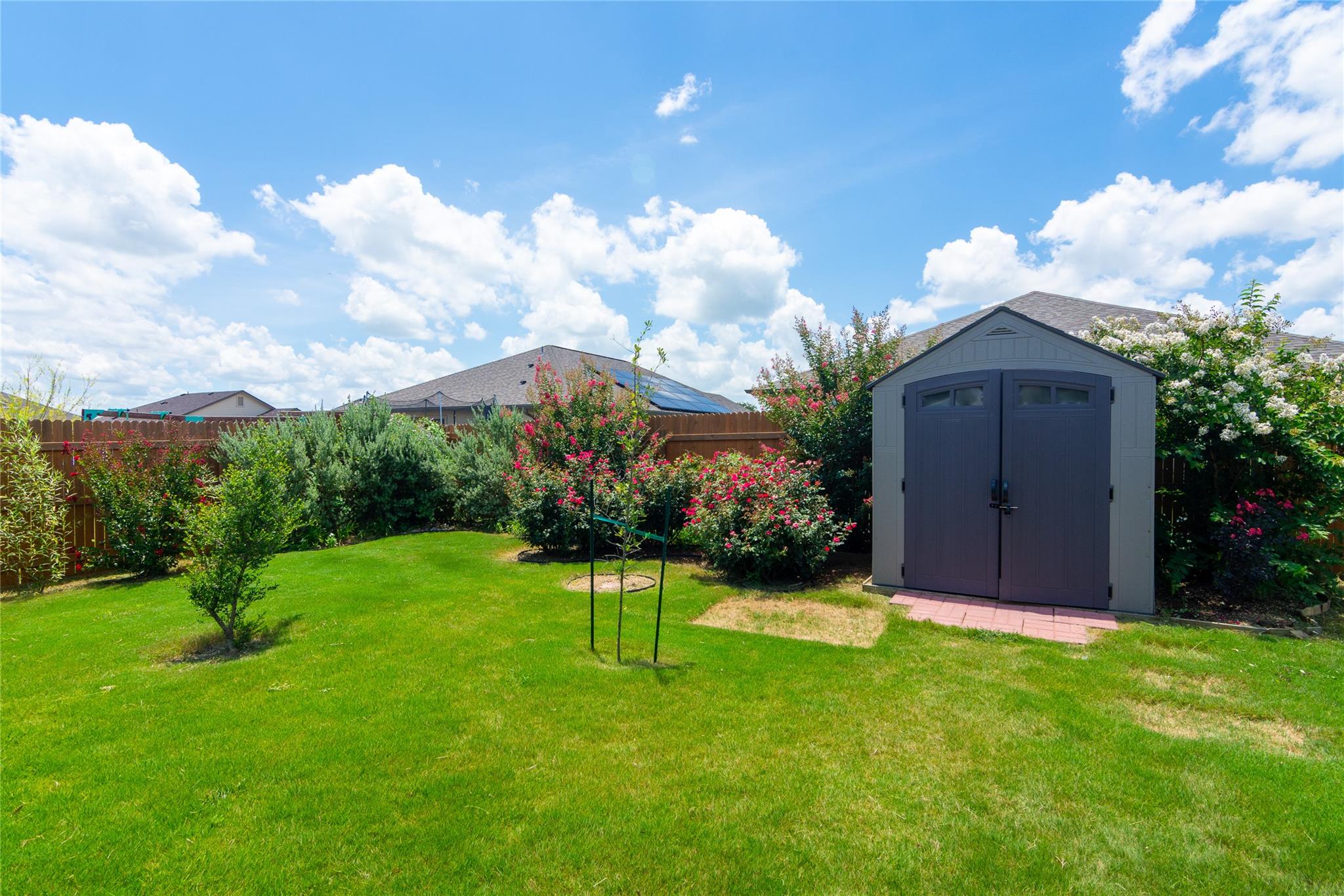 232 Reagor Dr, Taylor, TX 76574