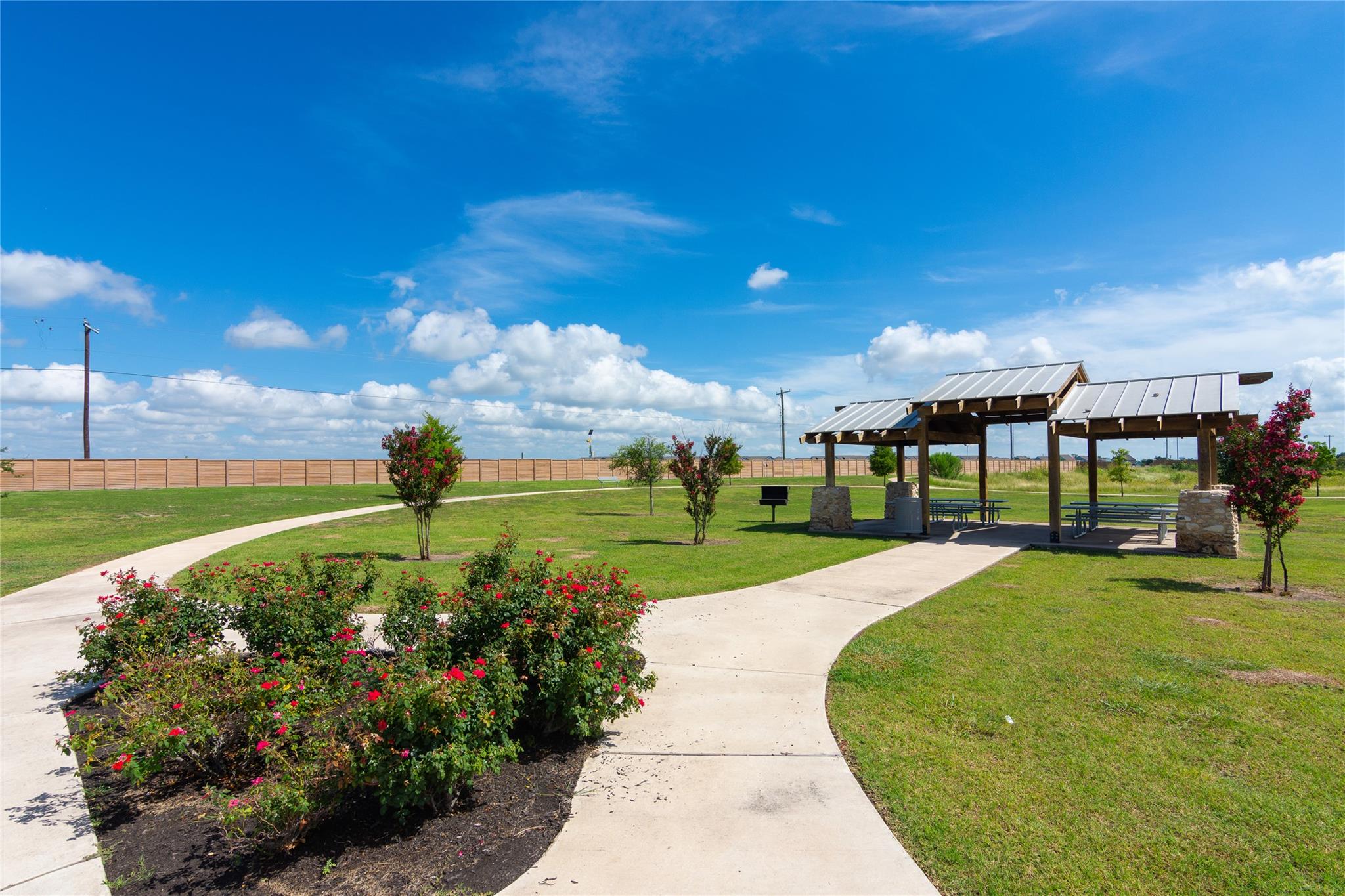 232 Reagor Dr, Taylor, TX 76574