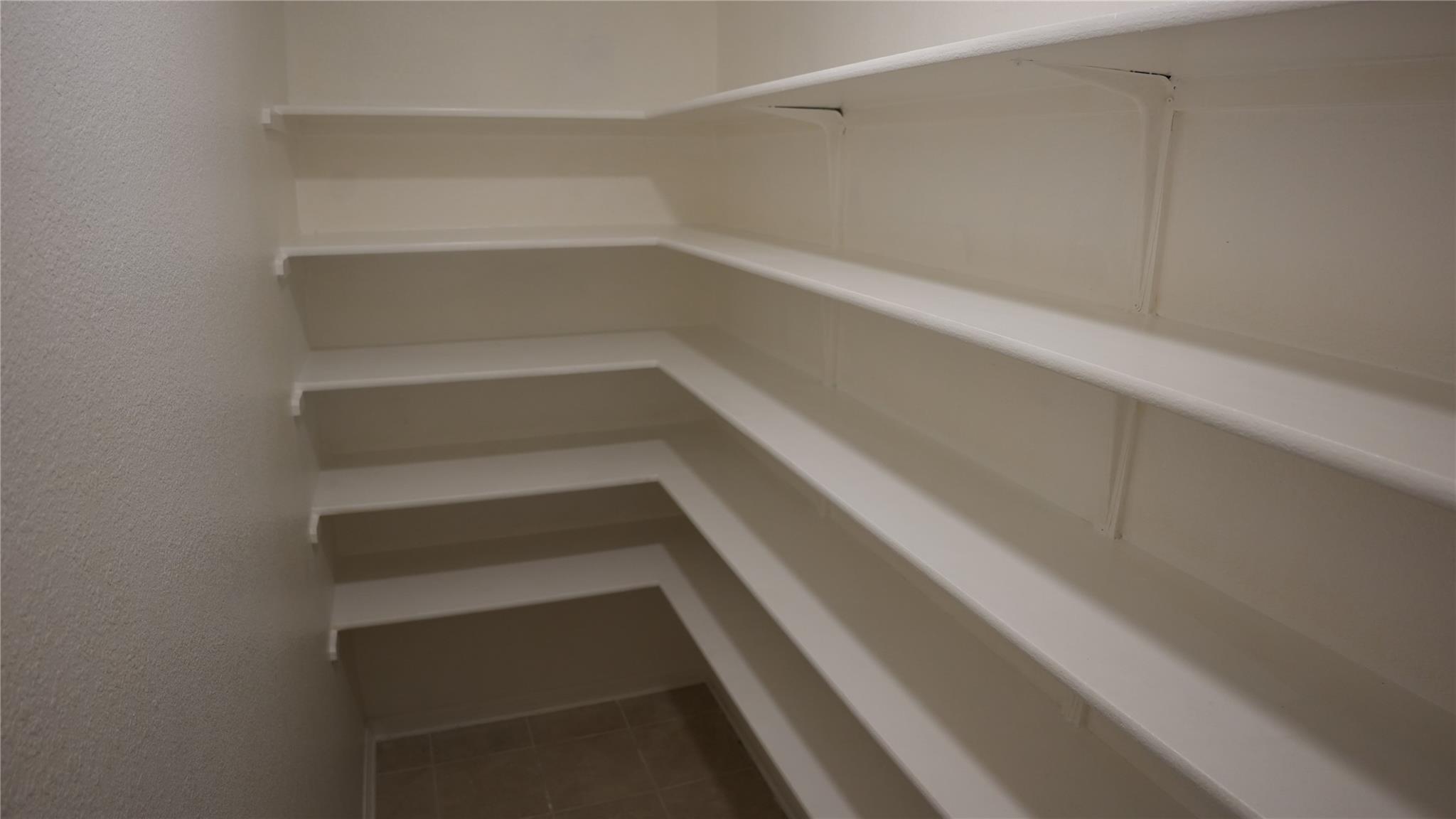 502 Stewart Dr, Hutto, TX 78634