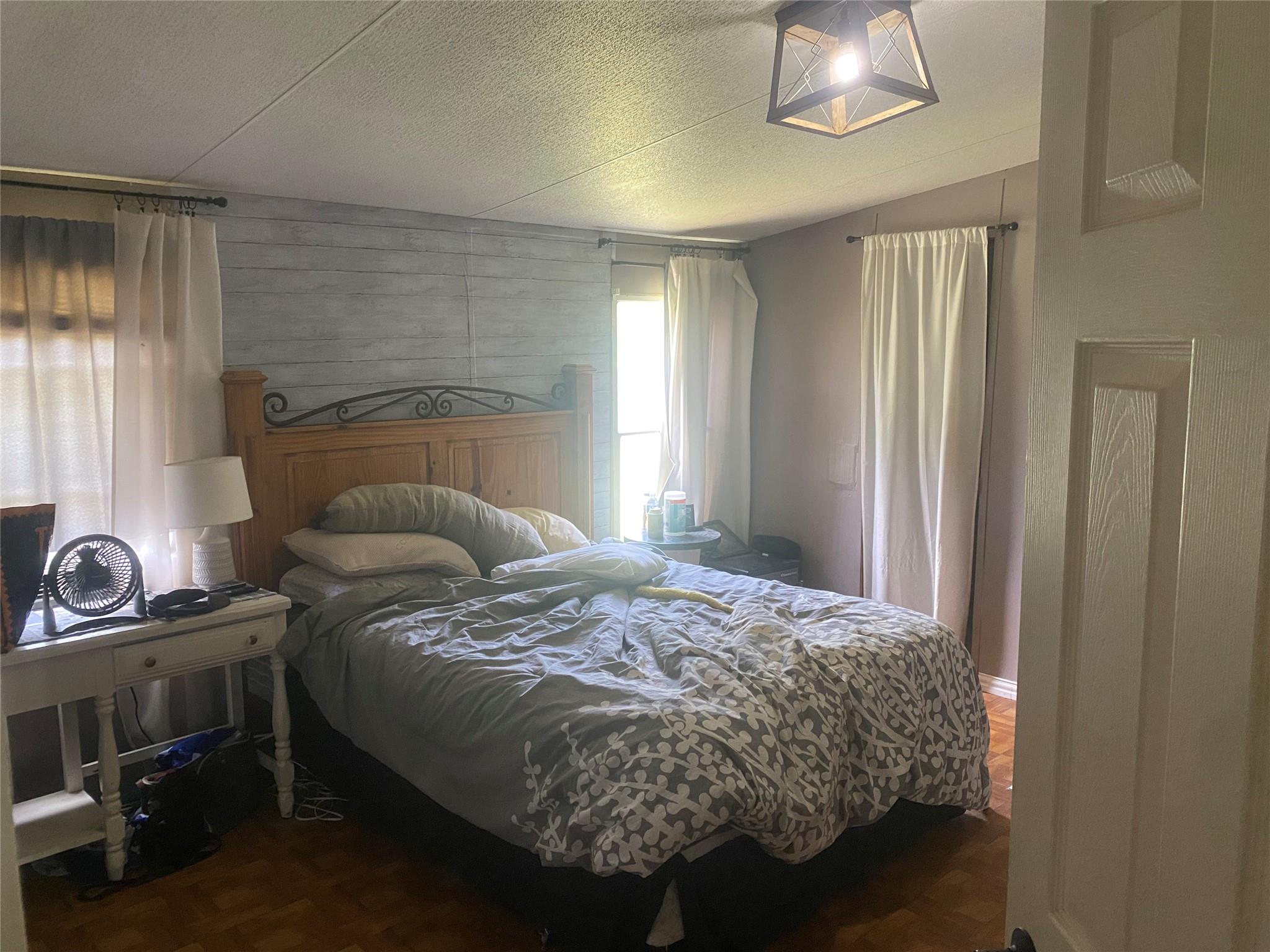 609 Gravel Pit Rd, Taylor, TX 76574