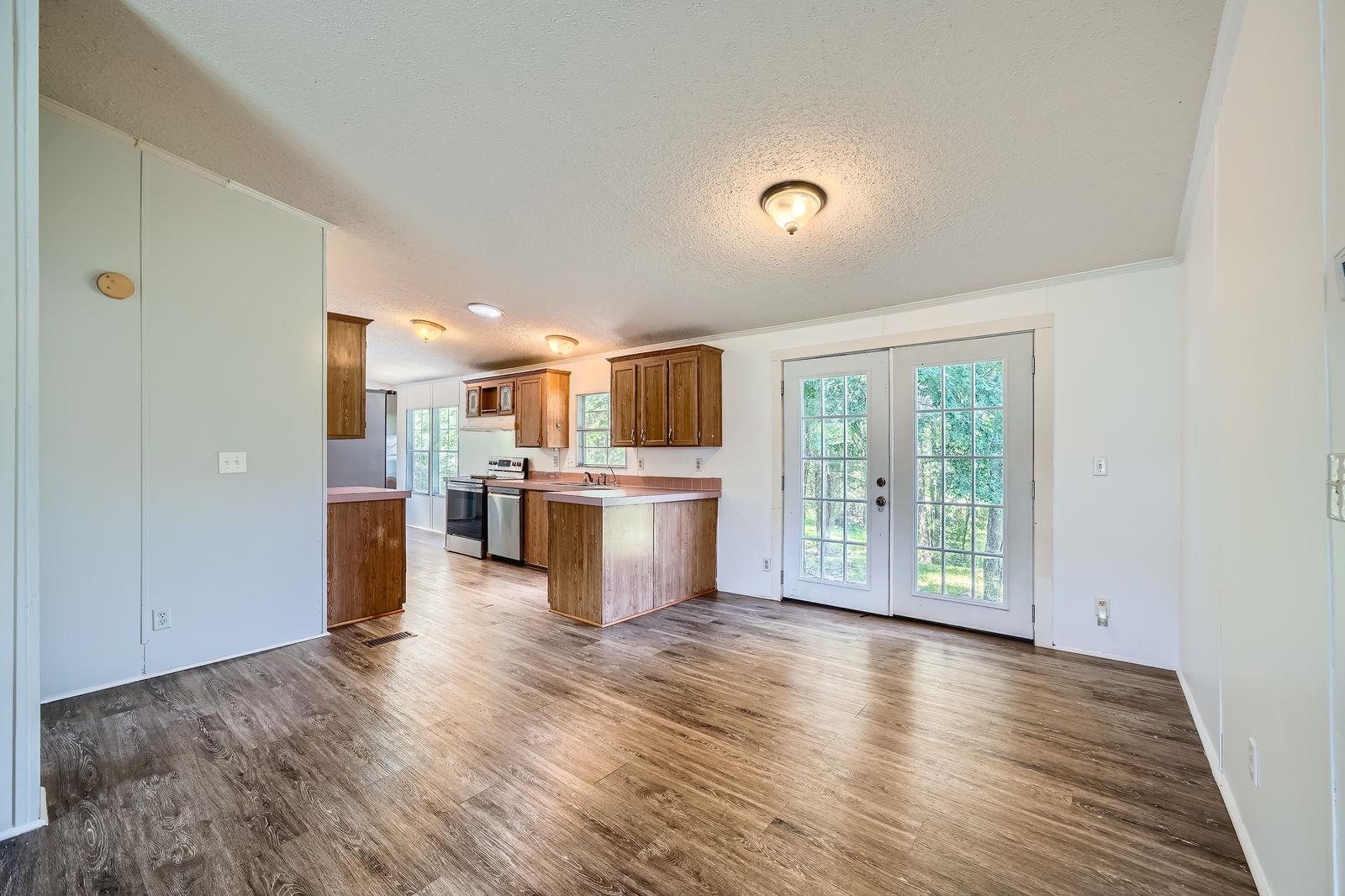 8710 Lucinda Dr, Elgin, TX 78621