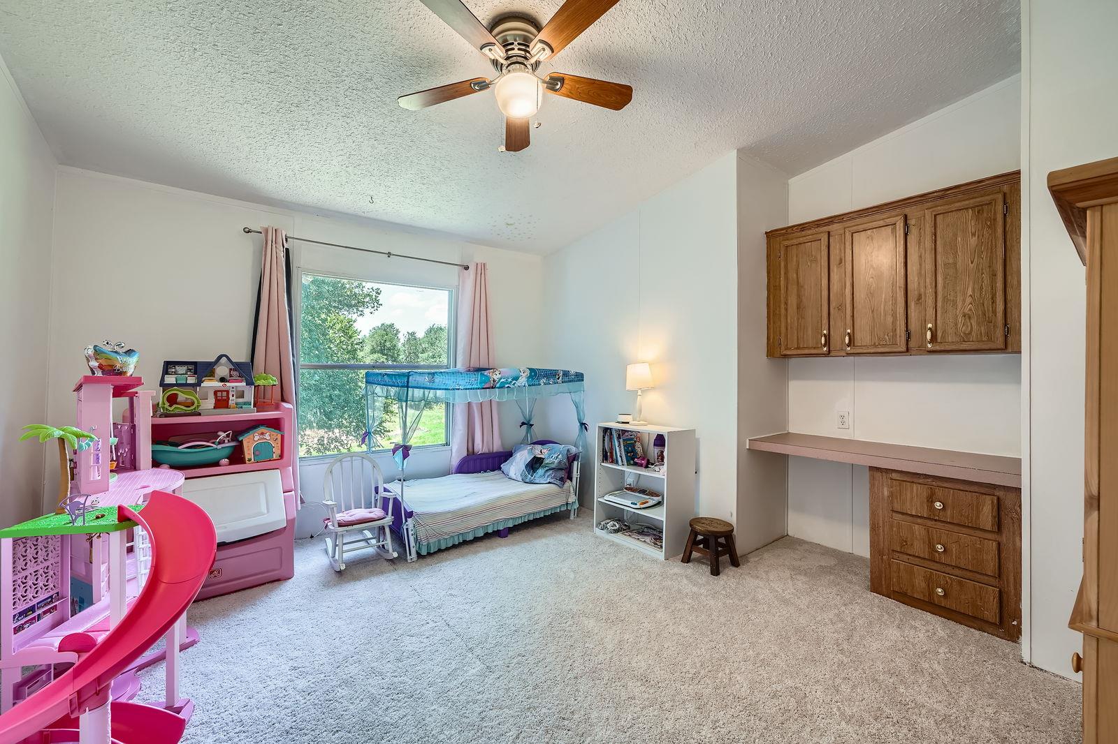 8710 Lucinda Dr, Elgin, TX 78621