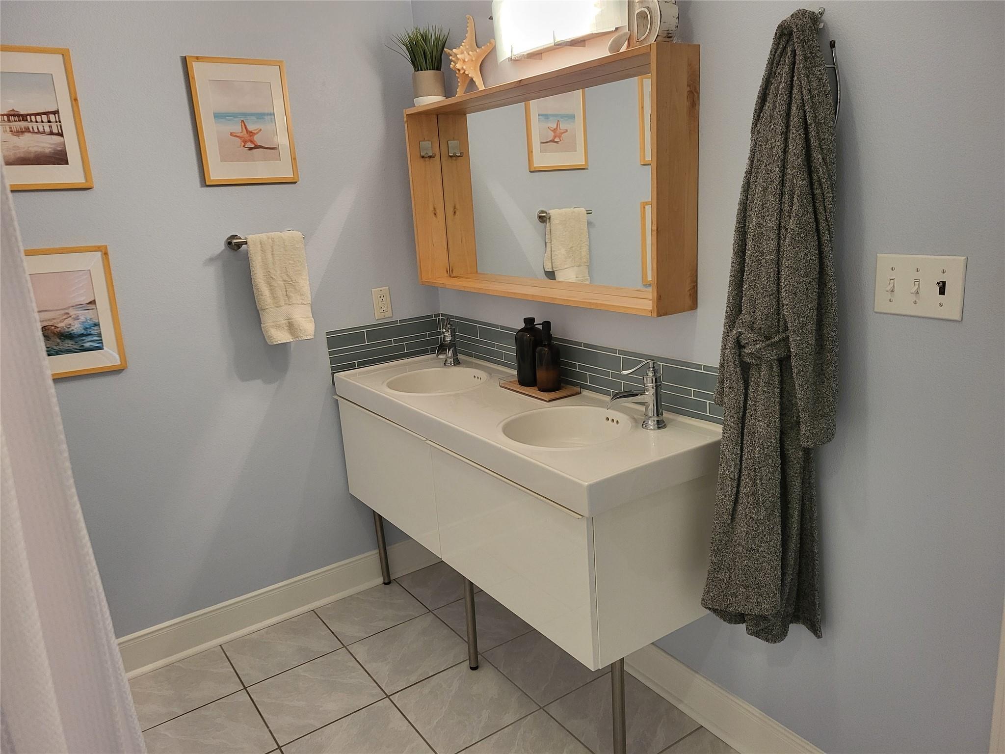 236 Makaha Dr, Bastrop, TX 78602