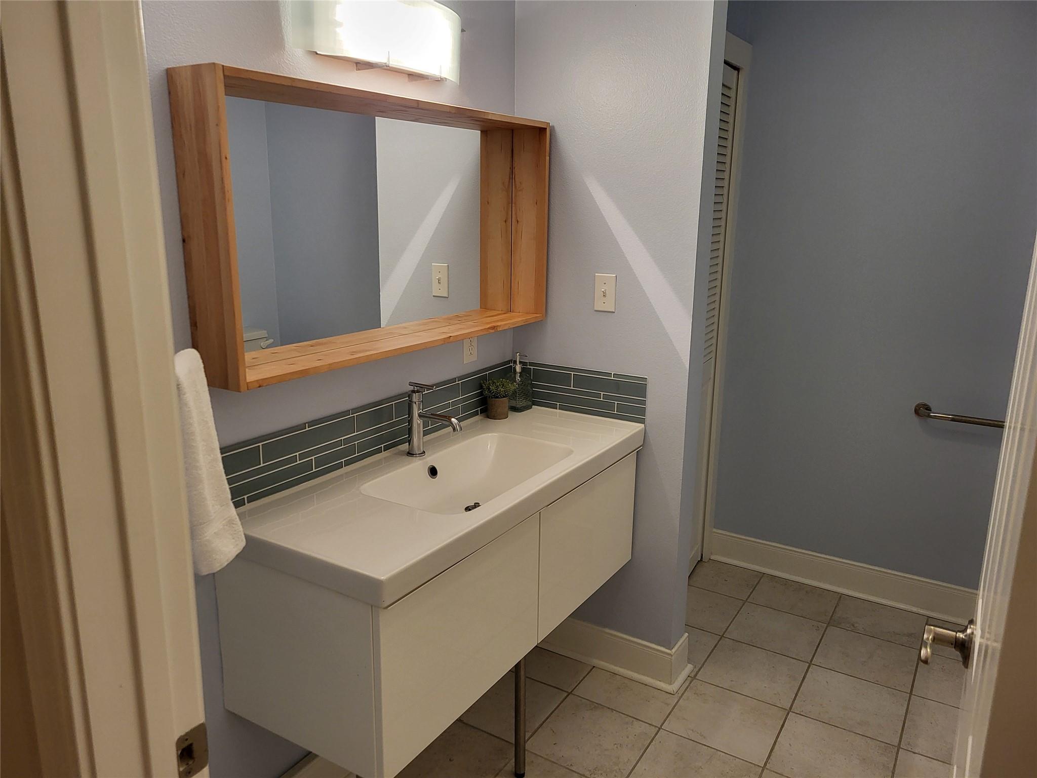 236 Makaha Dr, Bastrop, TX 78602