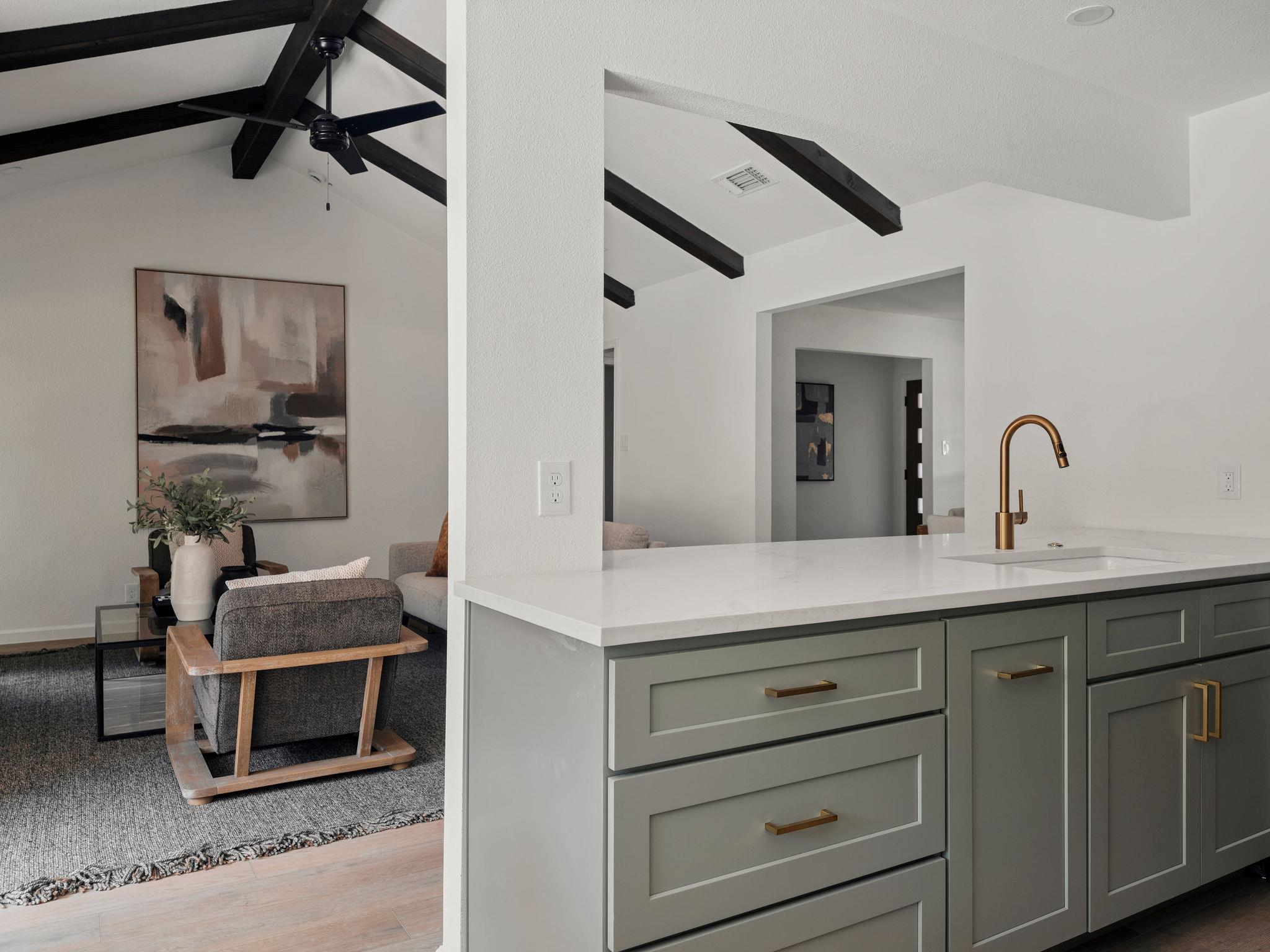 13206 Woodthorpe St, Austin, TX 78729