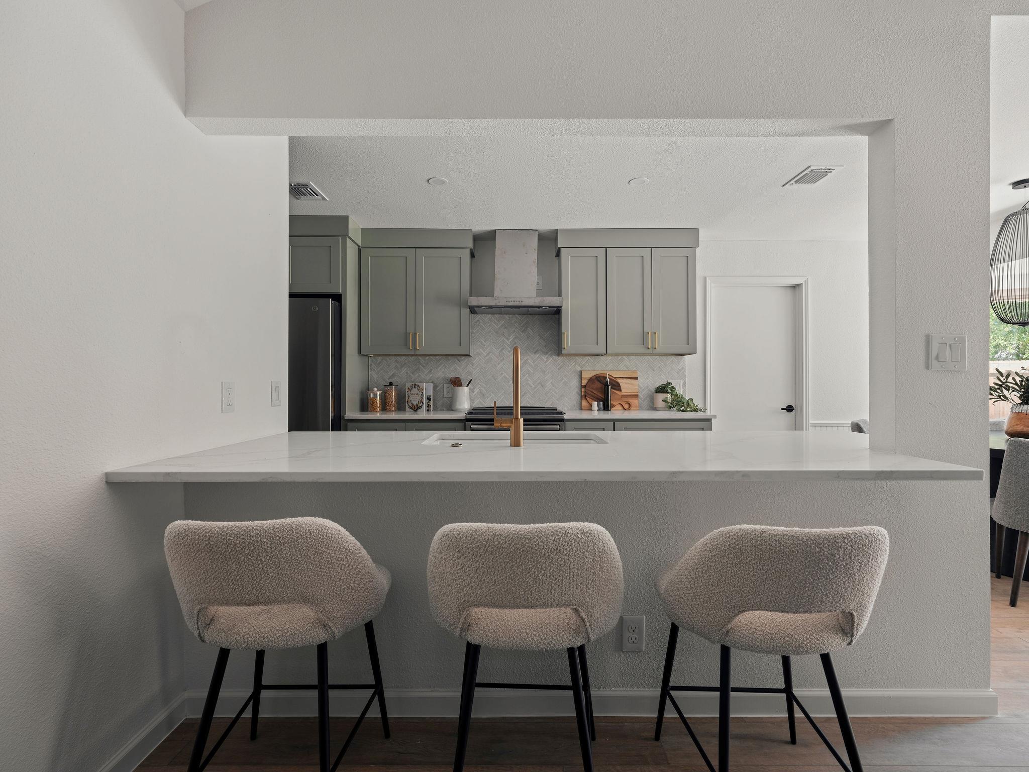 13206 Woodthorpe St, Austin, TX 78729