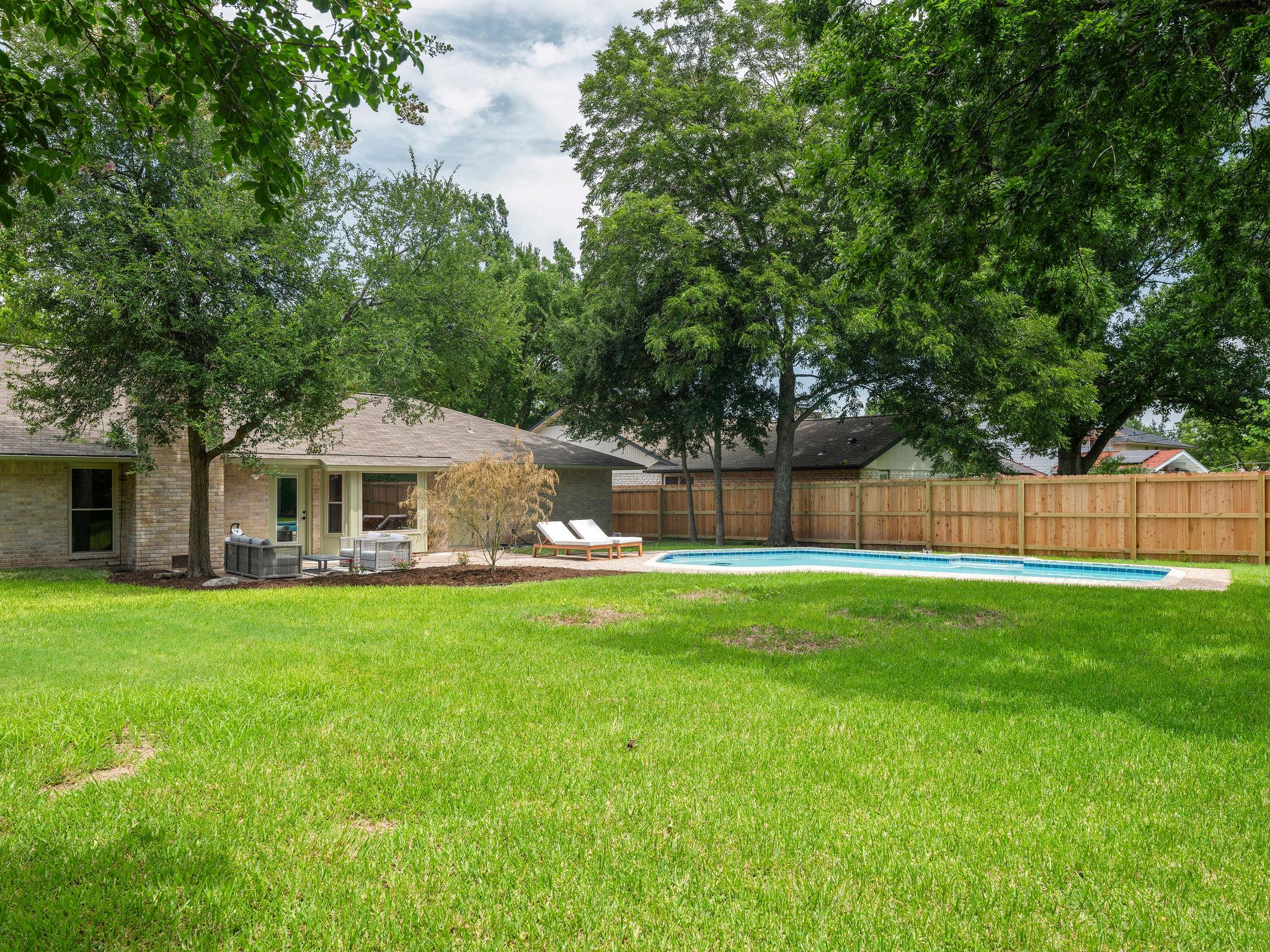 13206 Woodthorpe St, Austin, TX 78729