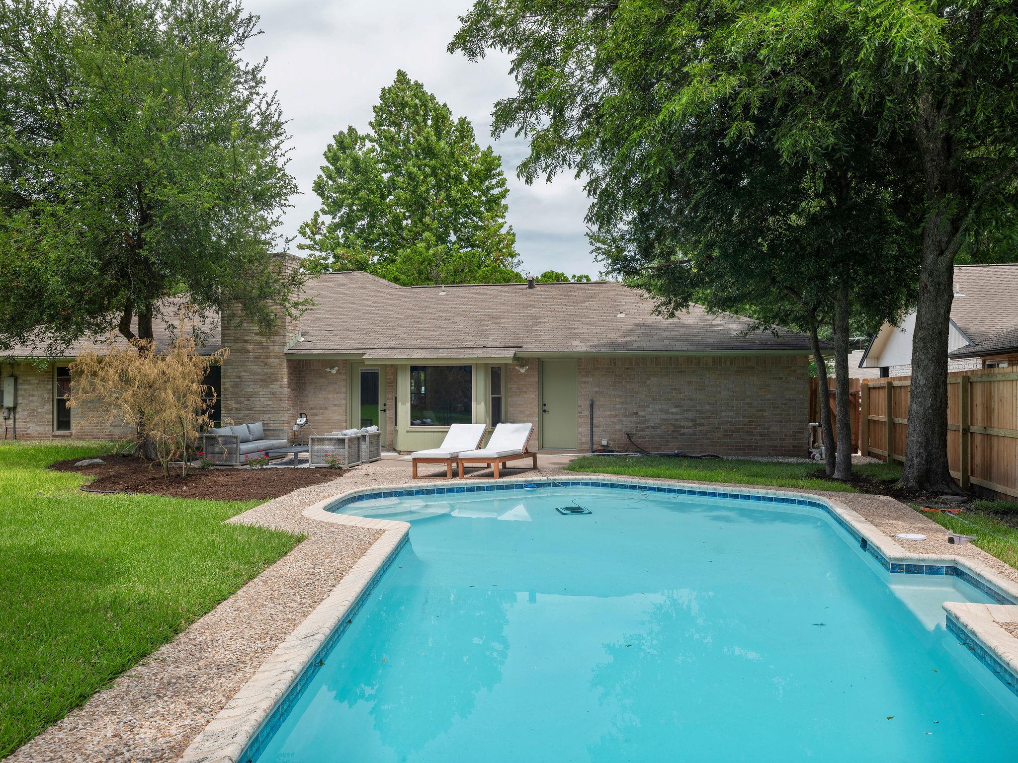 13206 Woodthorpe St, Austin, TX 78729