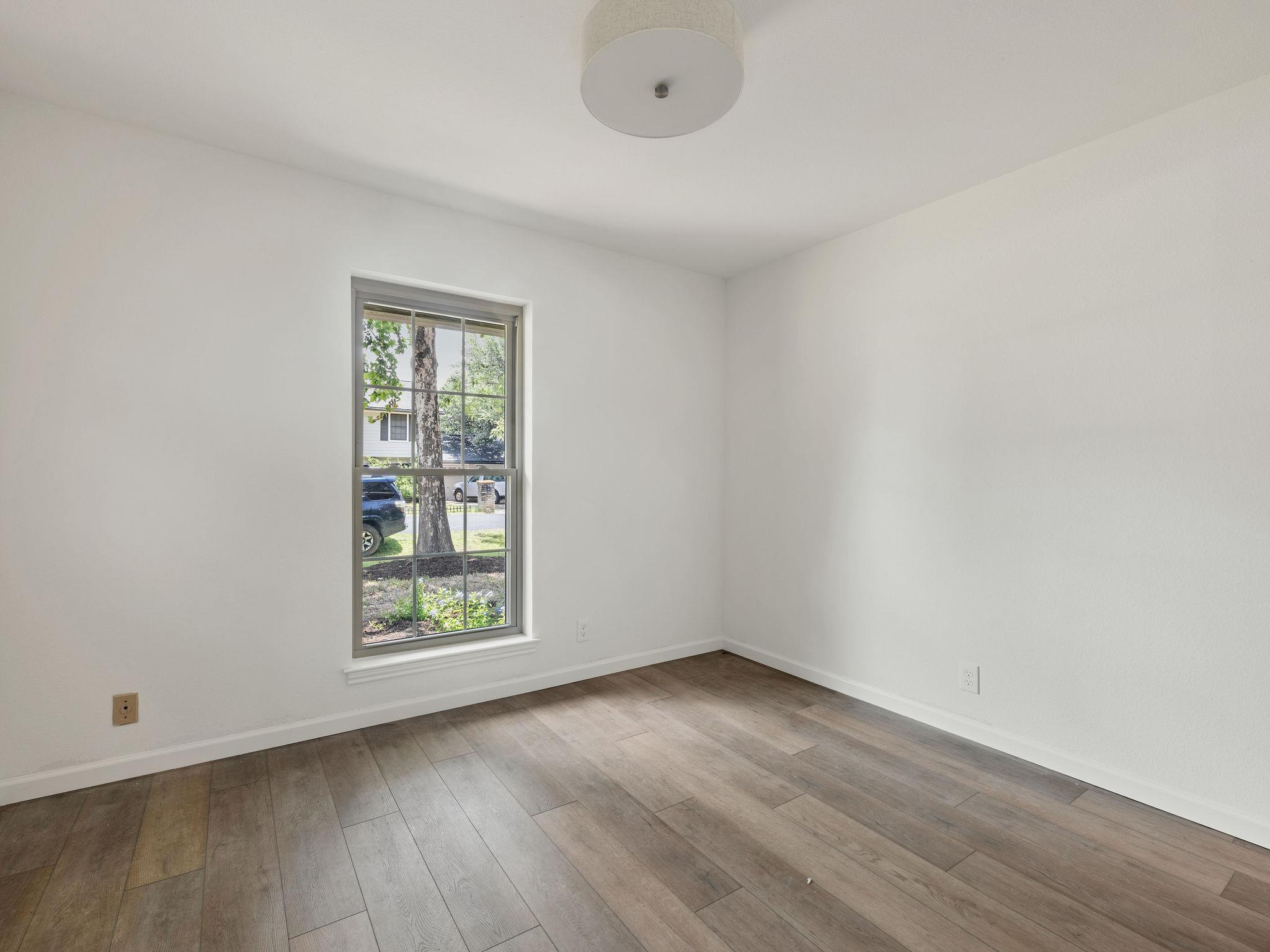 13206 Woodthorpe St, Austin, TX 78729