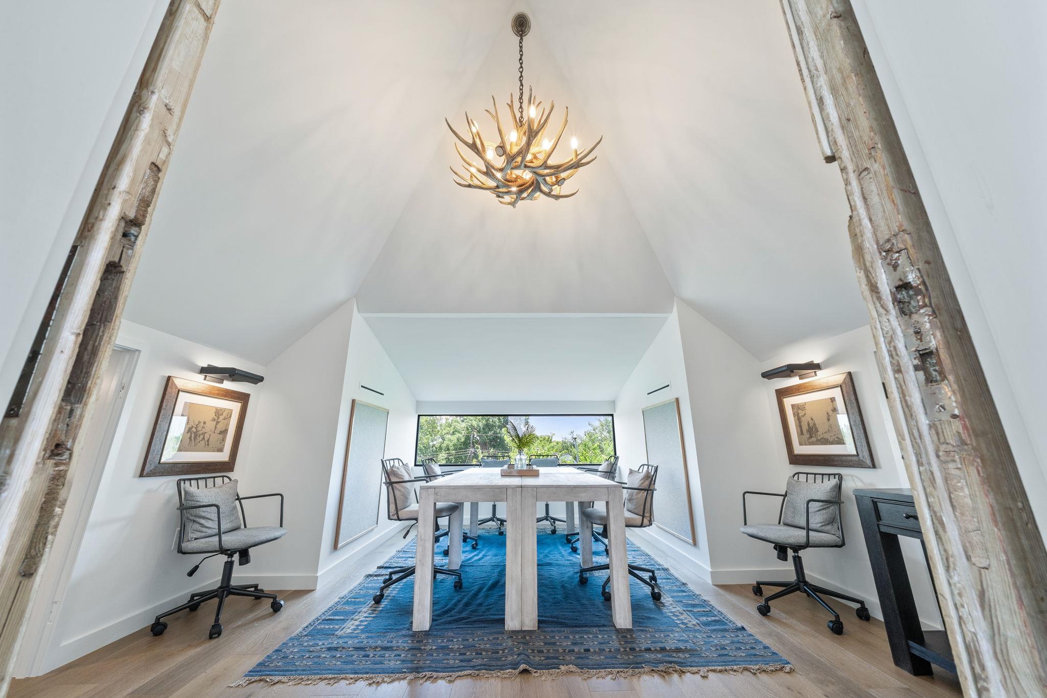 2309 E 5th St, Austin, TX 78702