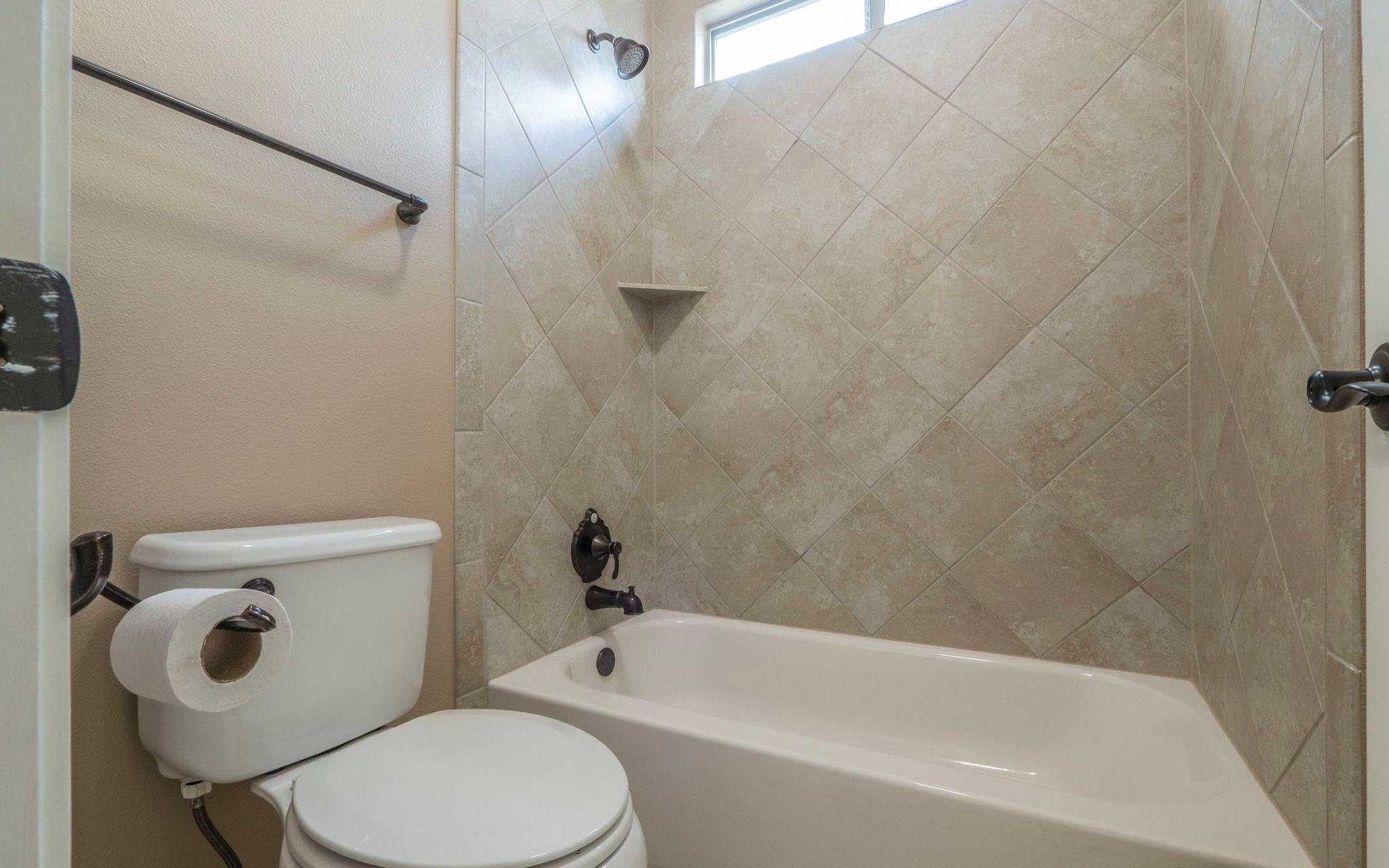 101 Stephanie Ln, Austin, TX 78738