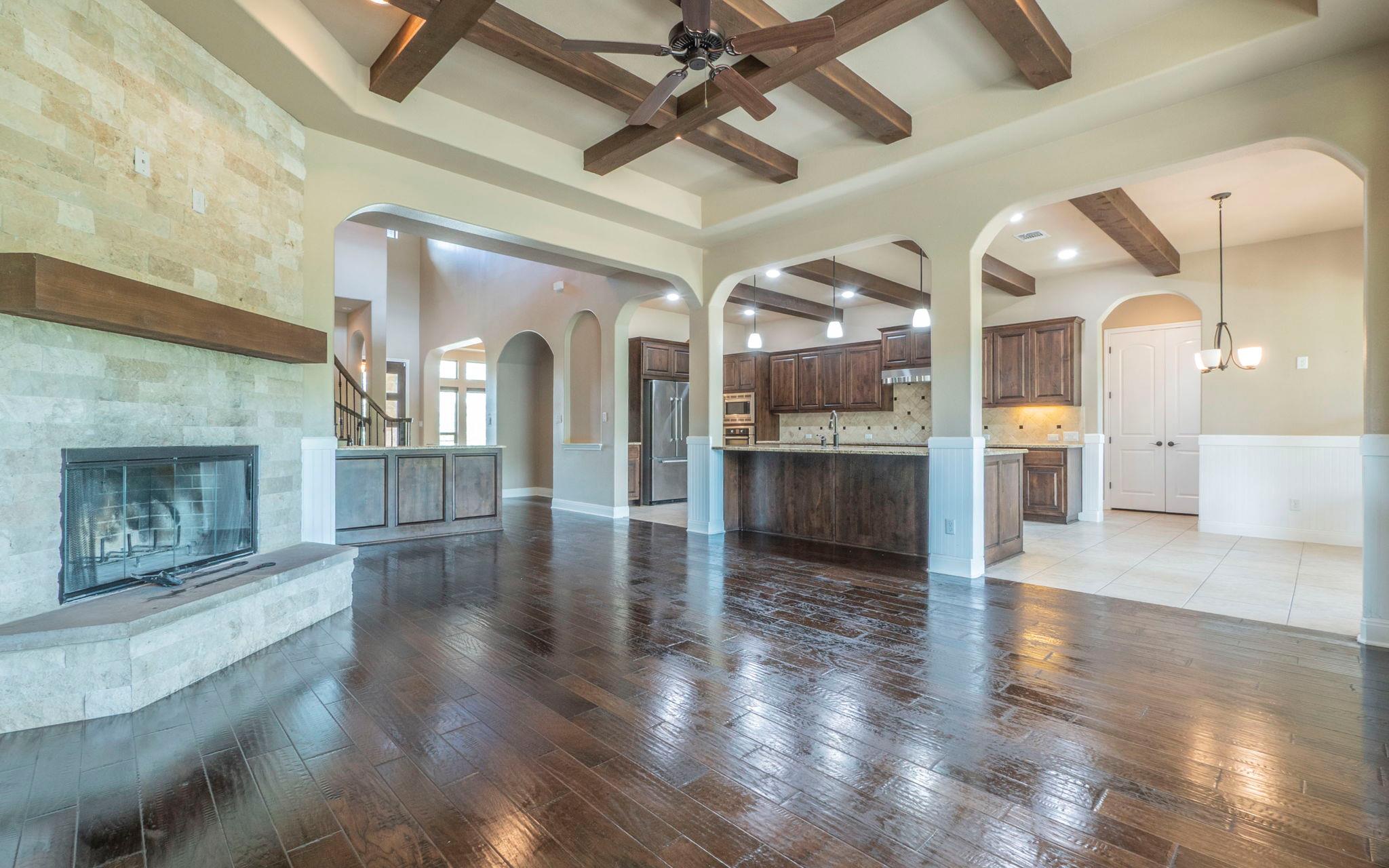 101 Stephanie Ln, Austin, TX 78738
