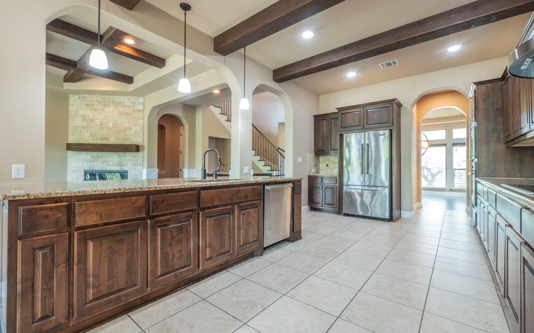 101 Stephanie Ln, Austin, TX 78738