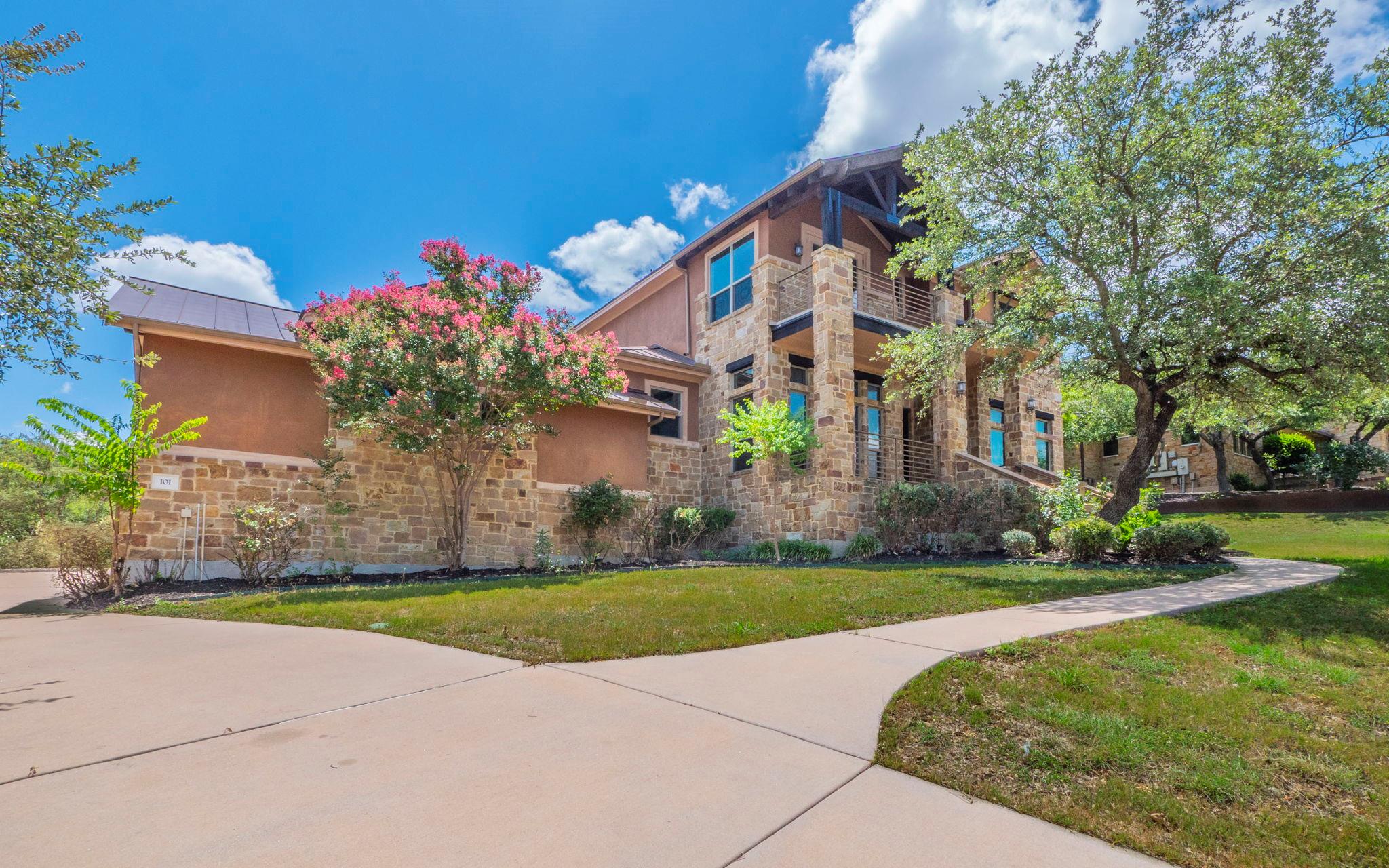 101 Stephanie Ln, Austin, TX 78738