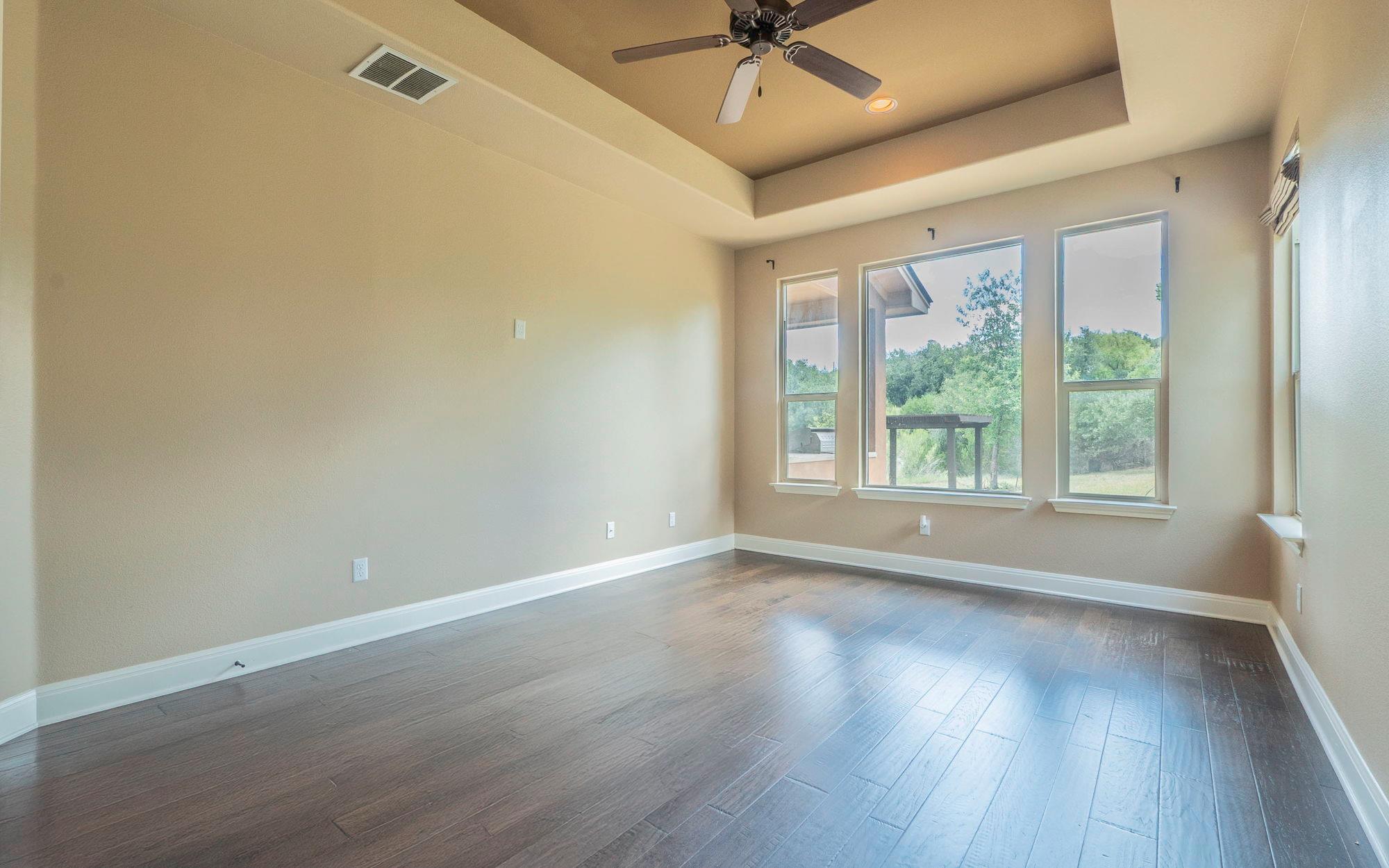 101 Stephanie Ln, Austin, TX 78738