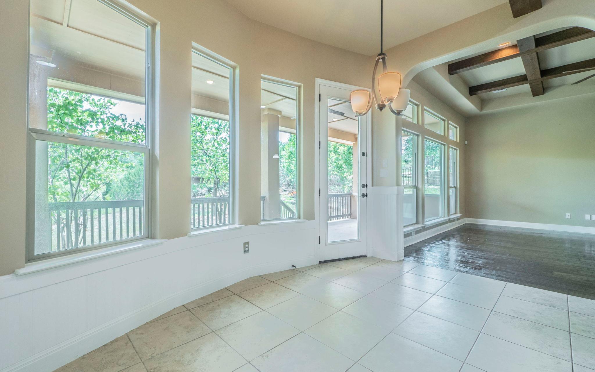 101 Stephanie Ln, Austin, TX 78738