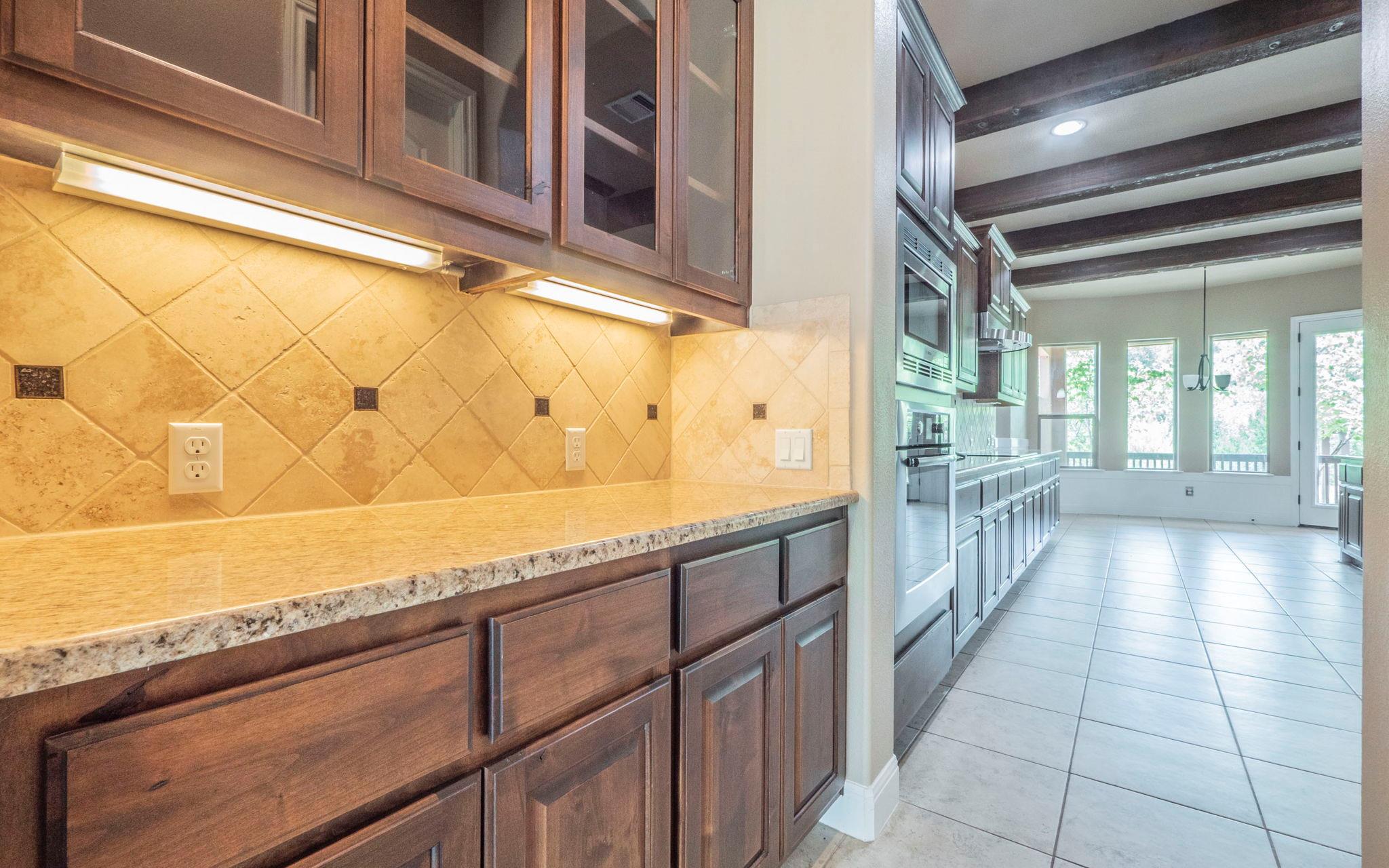 101 Stephanie Ln, Austin, TX 78738