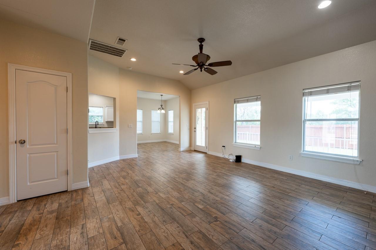 126 Driftwood Dr, Granite Shoals, TX 78654