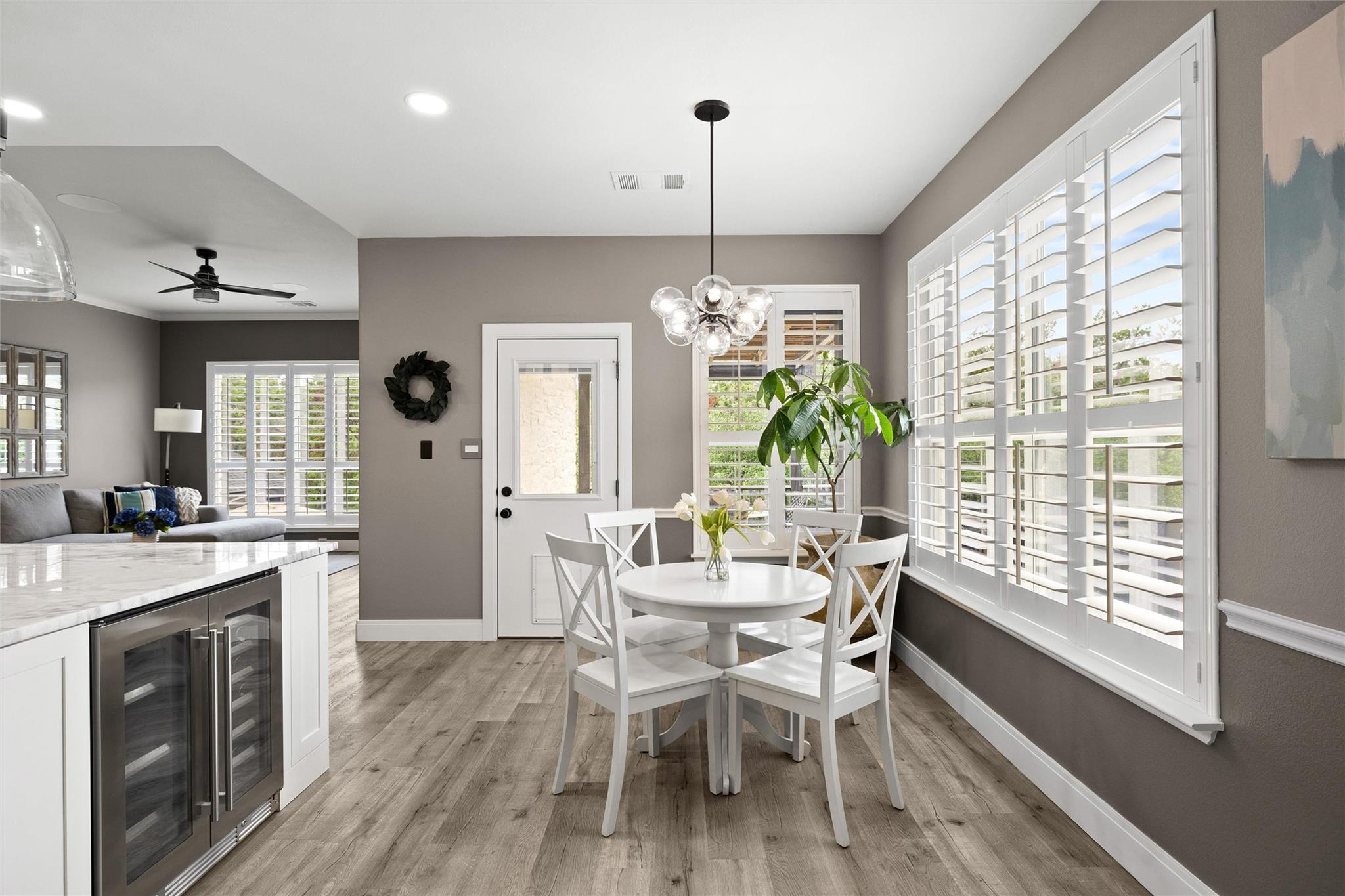 291 Torrington Dr, Austin, TX 78737