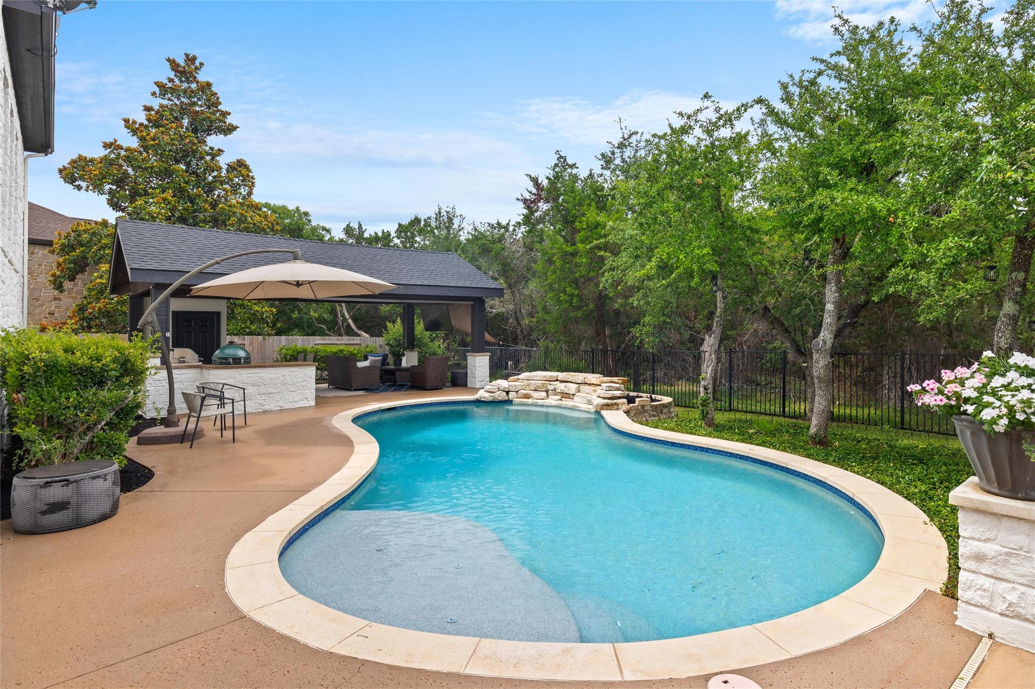 291 Torrington Dr, Austin, TX 78737