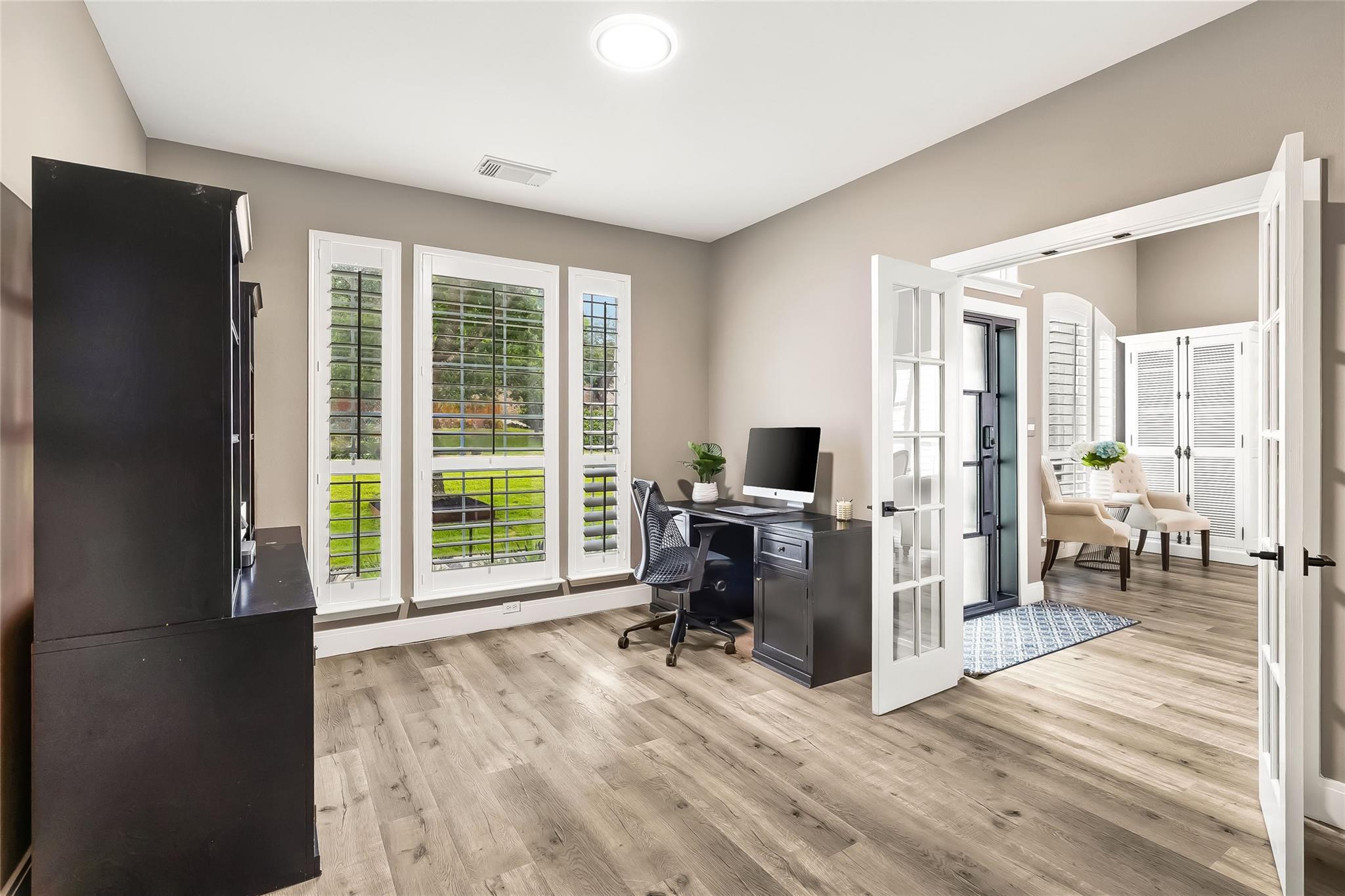 291 Torrington Dr, Austin, TX 78737