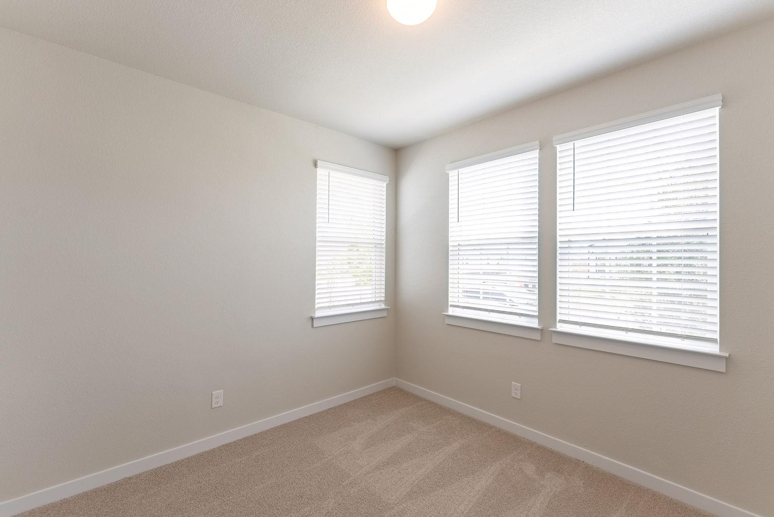 354 Hortus Dr, Kyle, TX 78640