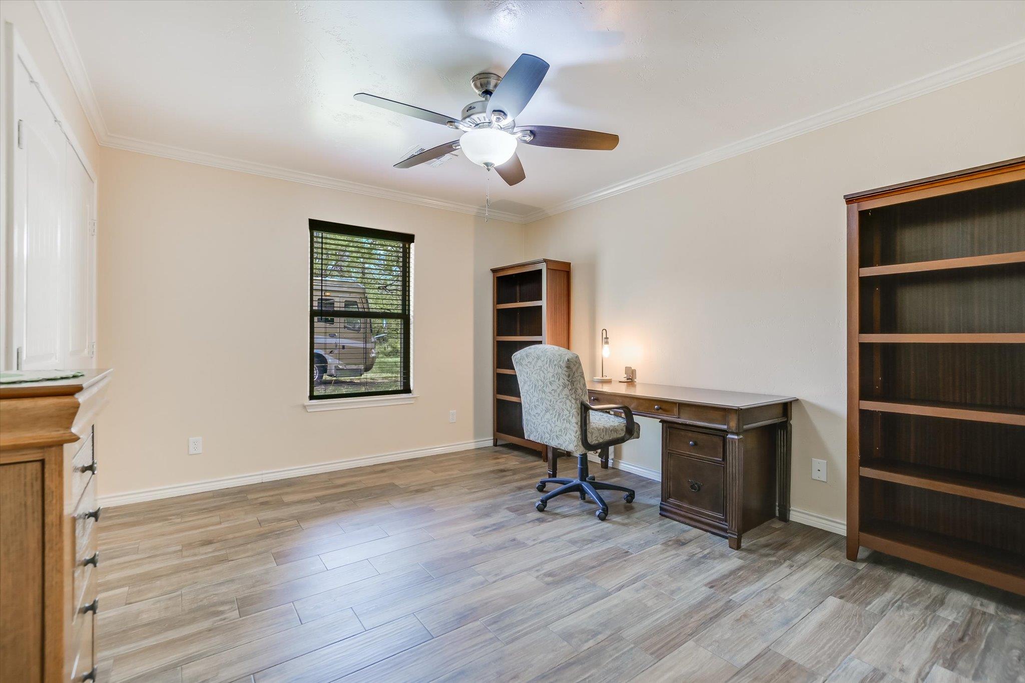 614 Maple Ln, Cottonwood Shores, TX 78657