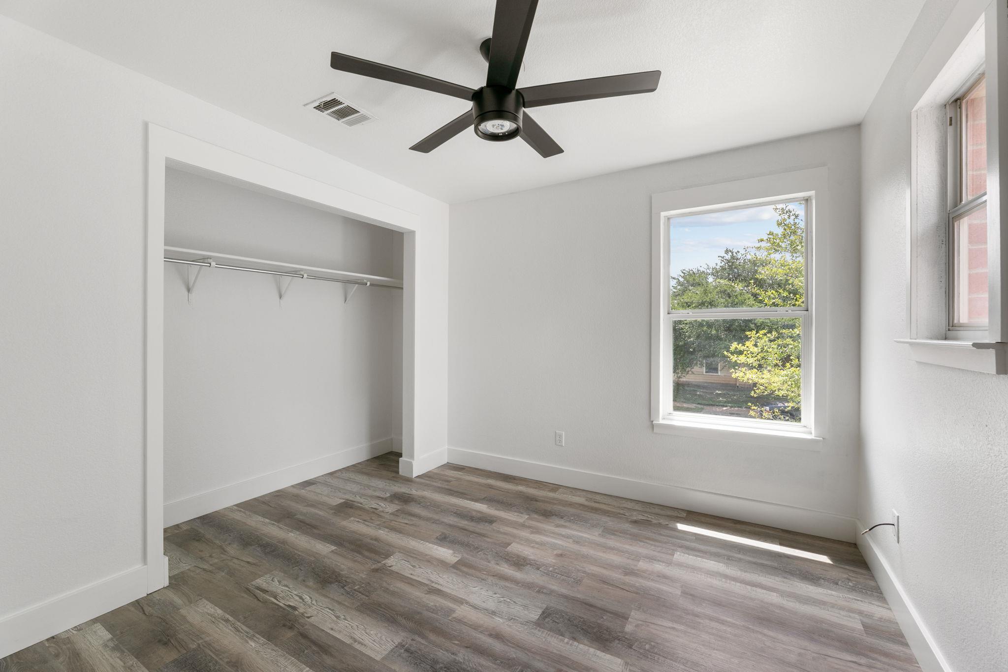 6828 Walkup Ln, Austin, TX 78747