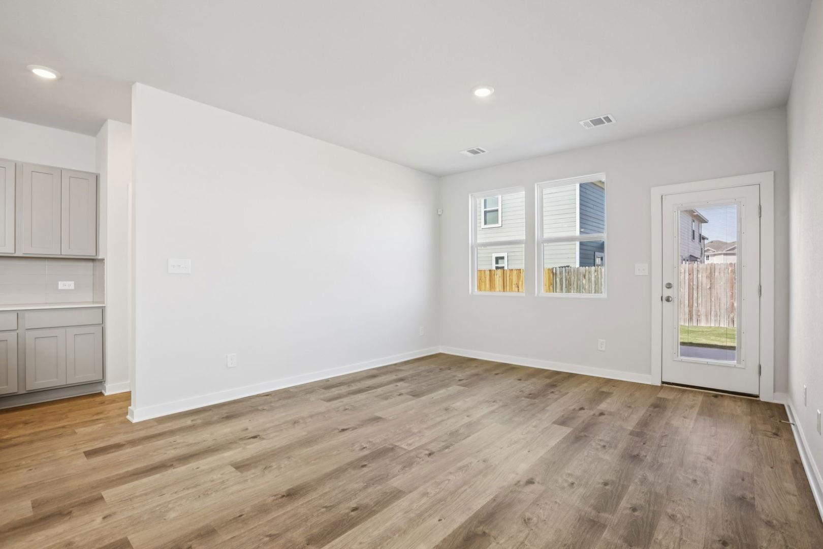 144 Cutleaf Cv, San Marcos, TX 78666