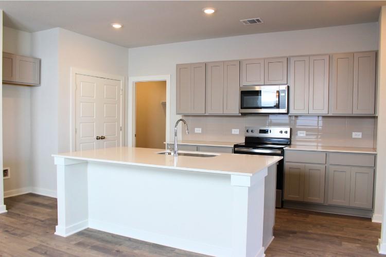 144 Cutleaf Cv, San Marcos, TX 78666