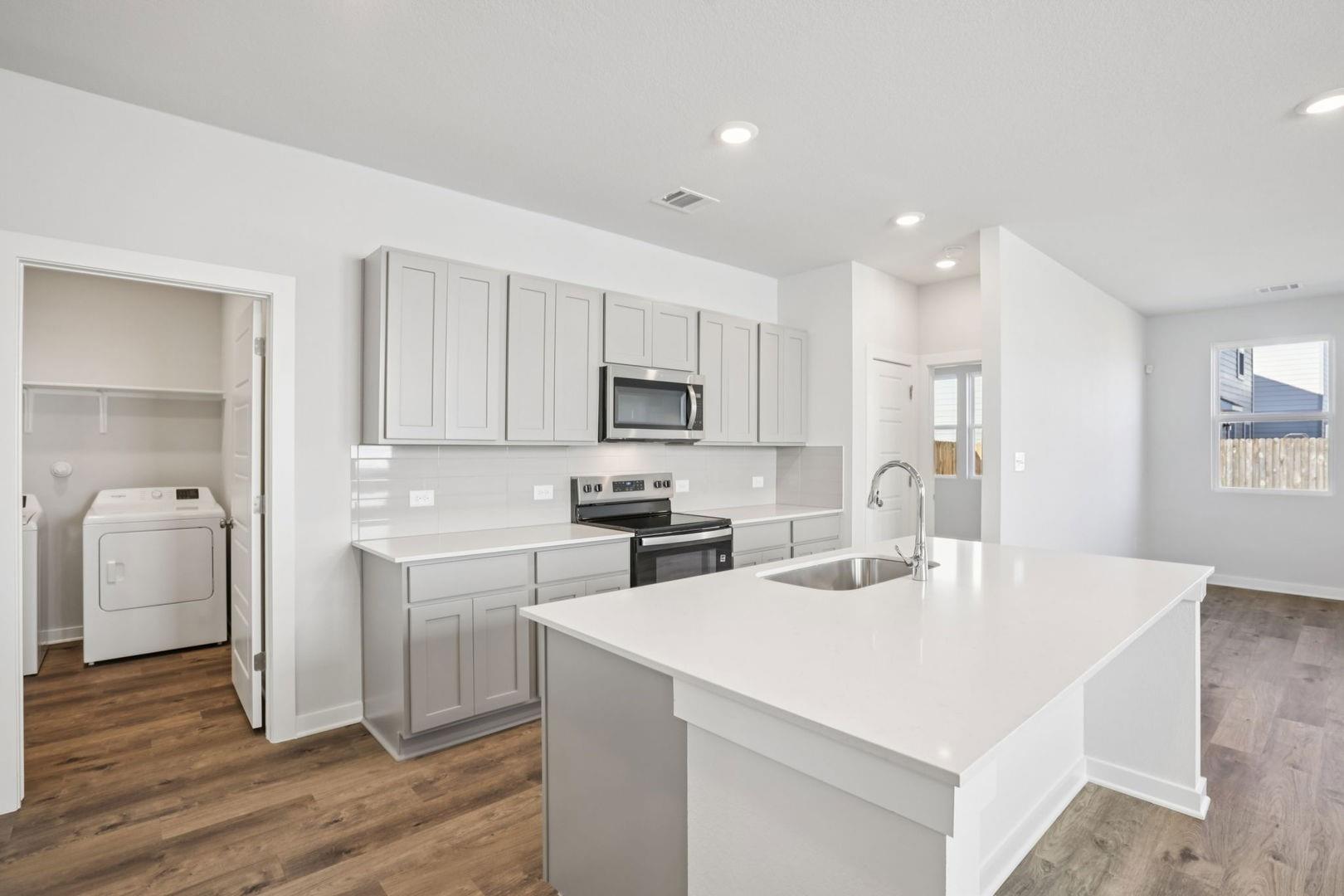 144 Cutleaf Cv, San Marcos, TX 78666