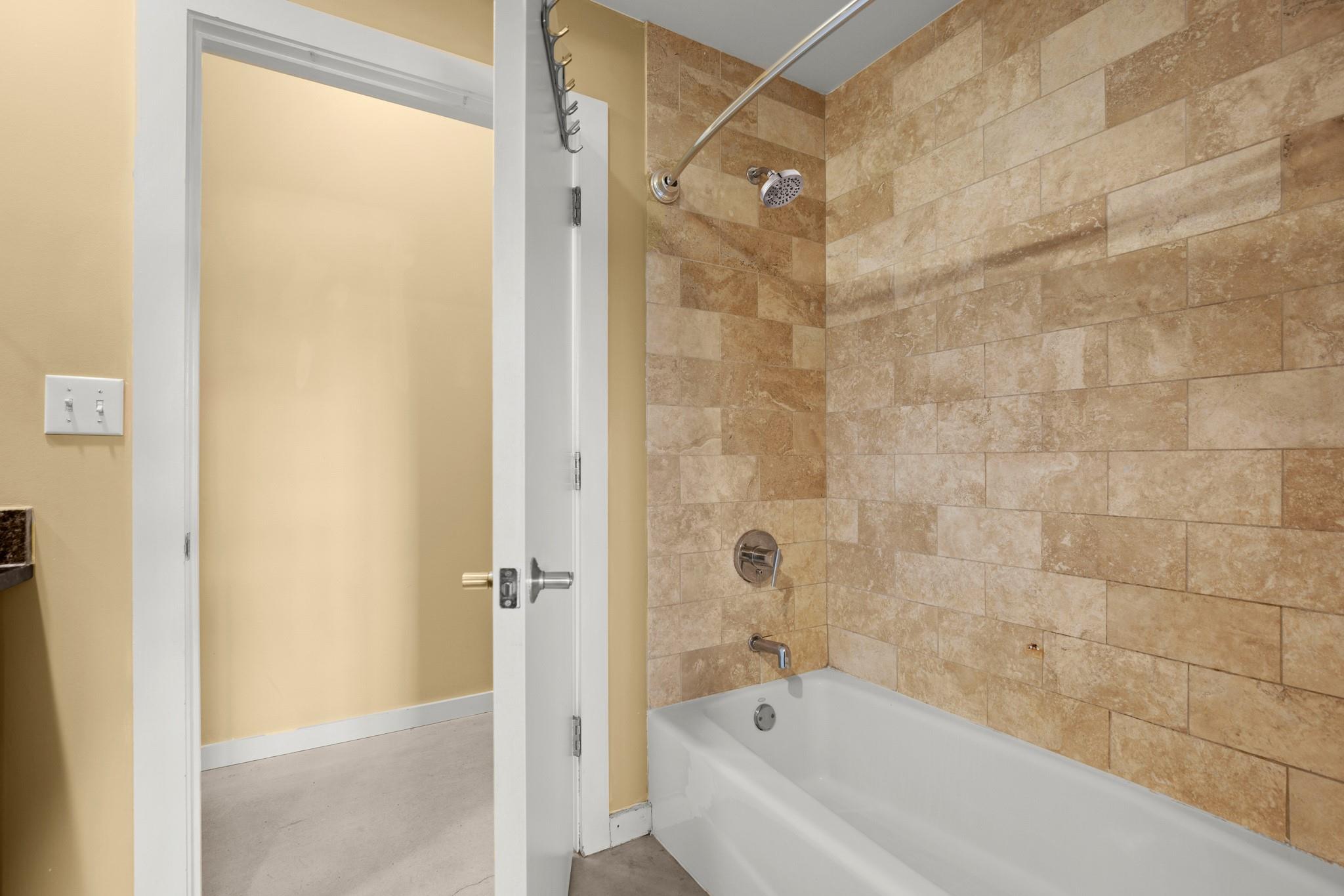 2235 E 6th St E # 204, Austin, TX 78702