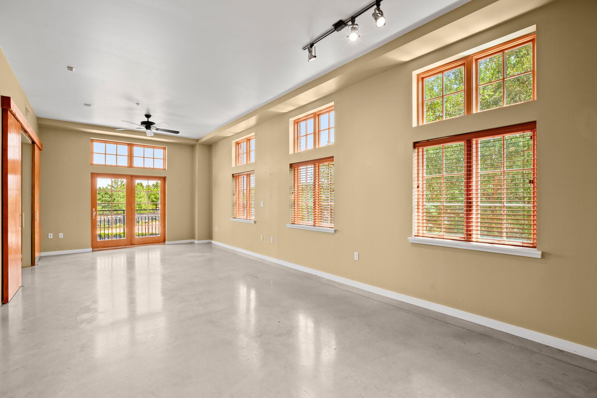 2235 E 6th St E # 204, Austin, TX 78702