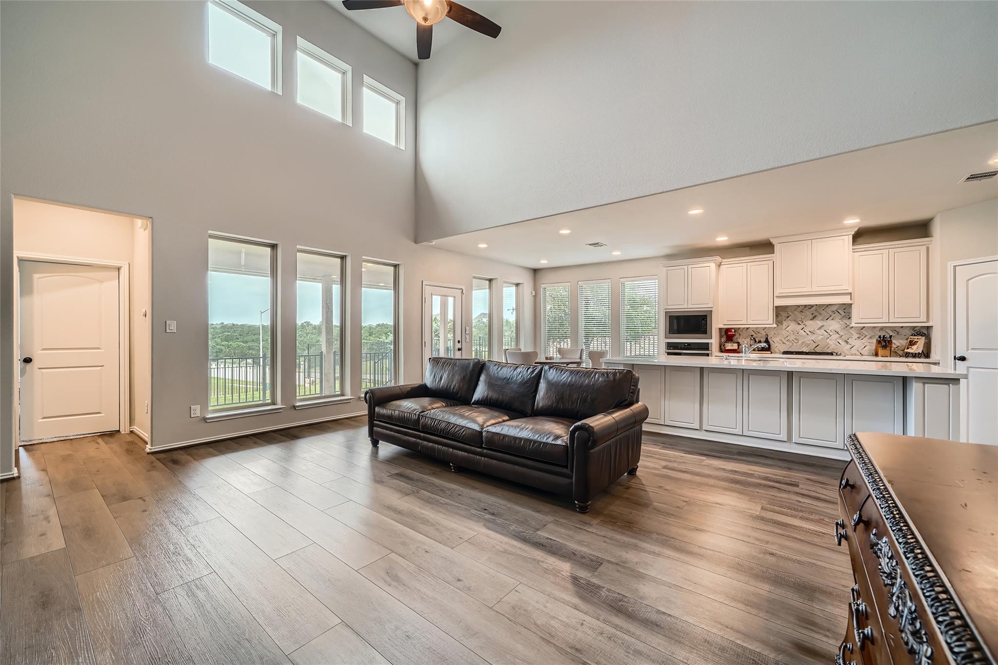 1020 Birchbrooke Dr, Leander, TX 78641