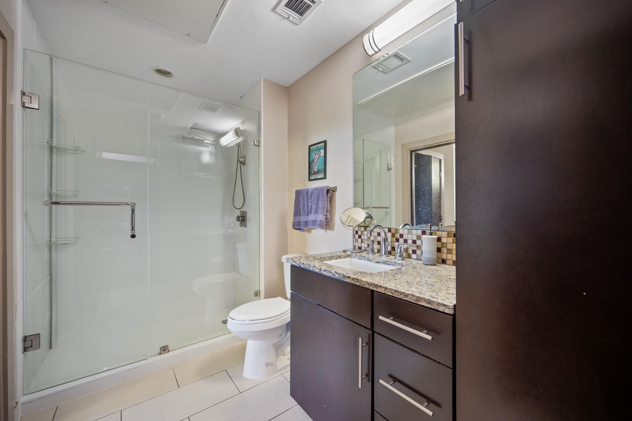 1320 Robert Browning St # 208, Austin, TX 78723