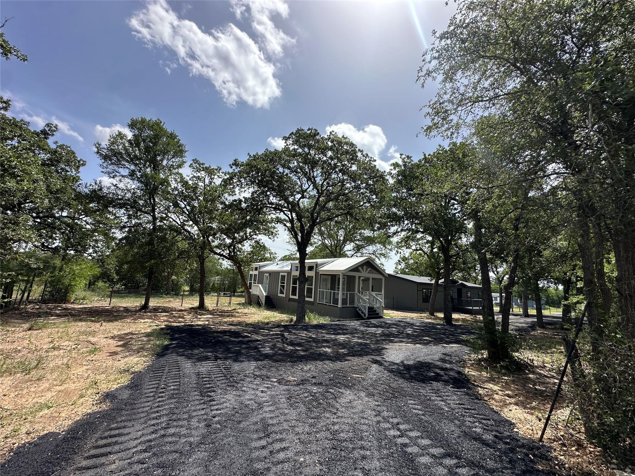 100 Tuck St # B, Cedar Creek, TX 78612