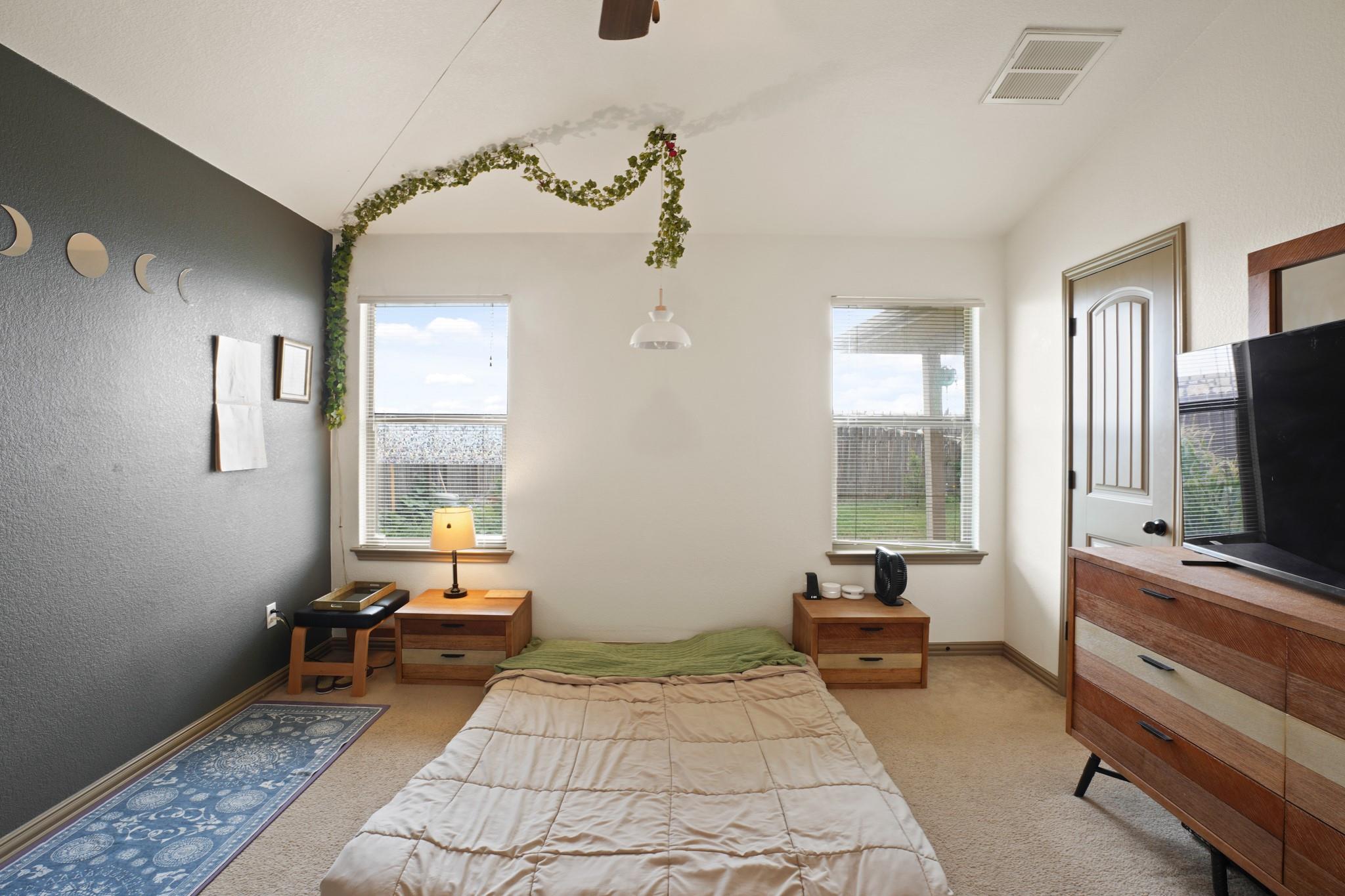 11012 Short Springs Dr, Austin, TX 78754