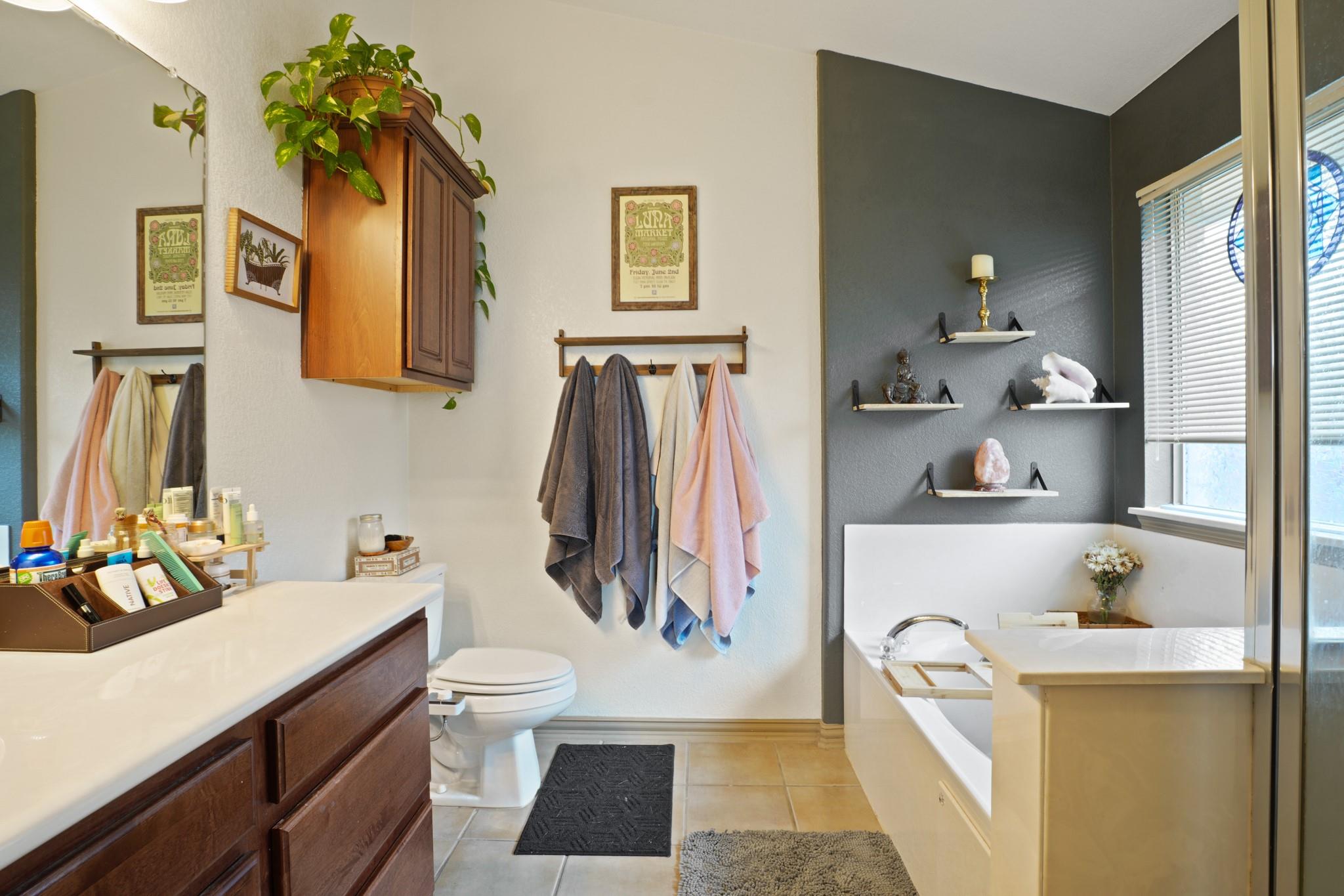 11012 Short Springs Dr, Austin, TX 78754